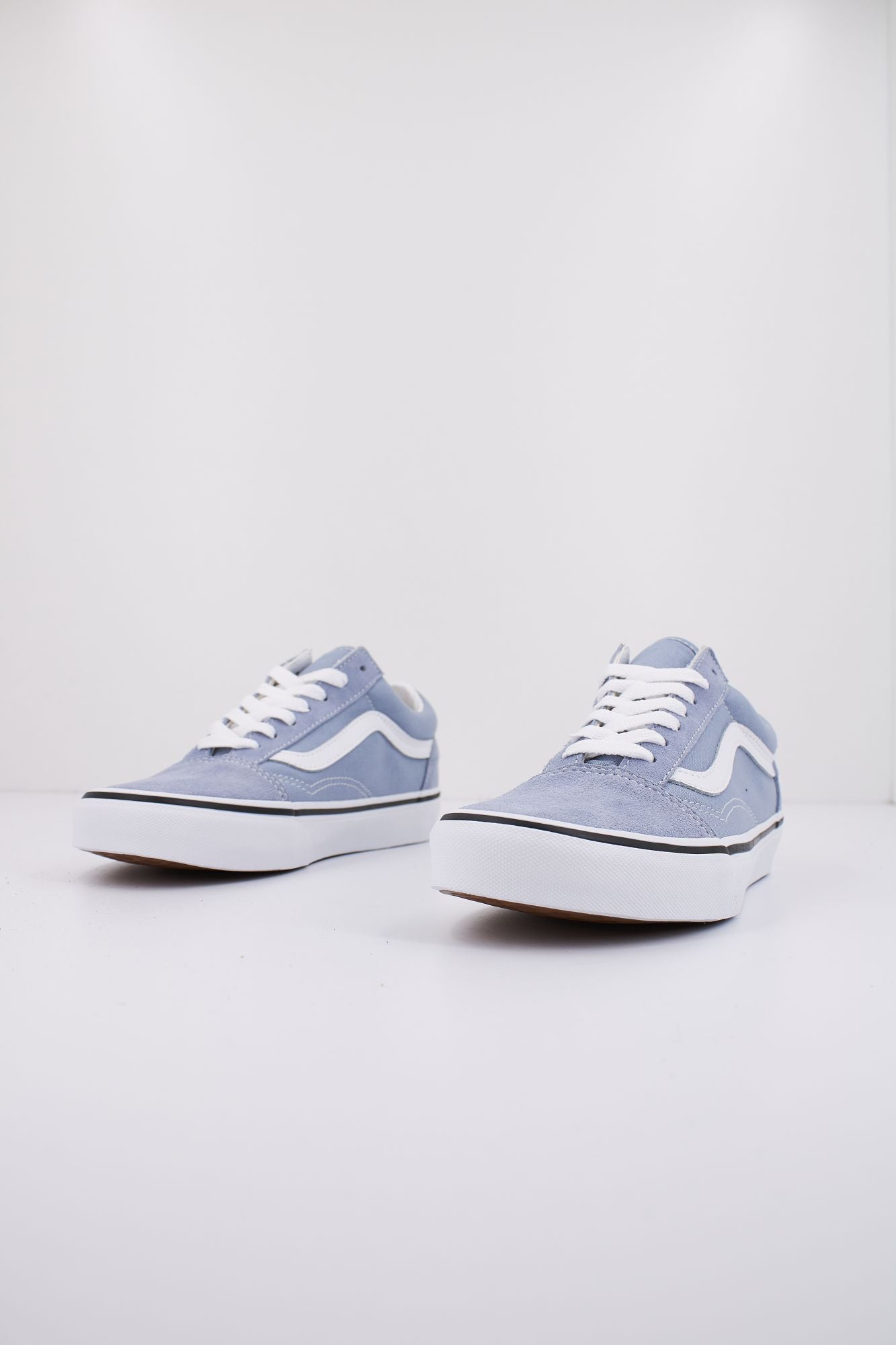 VANS OLD SKOOL en color AZUL (2)