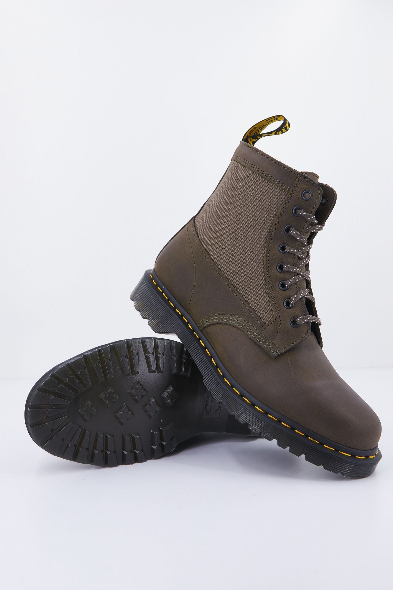 DR. MARTENS 1460 PANEL STREETER en color MARRON (4)