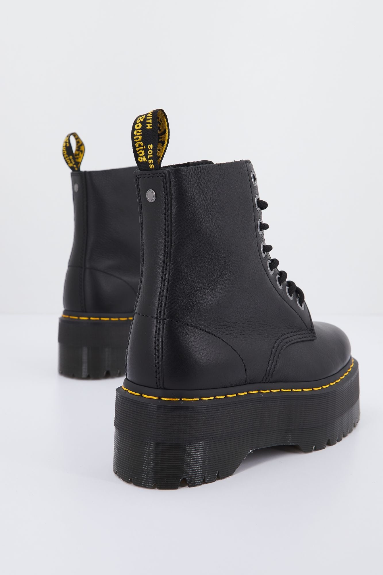 DR. MARTENS PASCAL MAX PISA en color NEGRO (3)