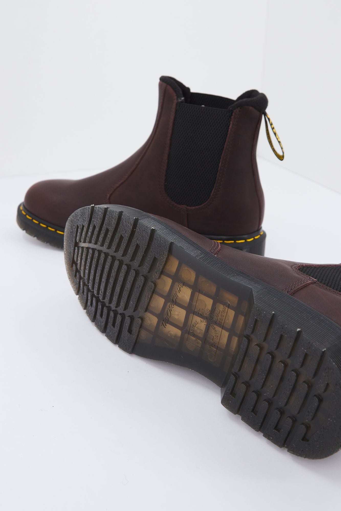 DR. MARTENS 27821201DM  en color MARRON (4)