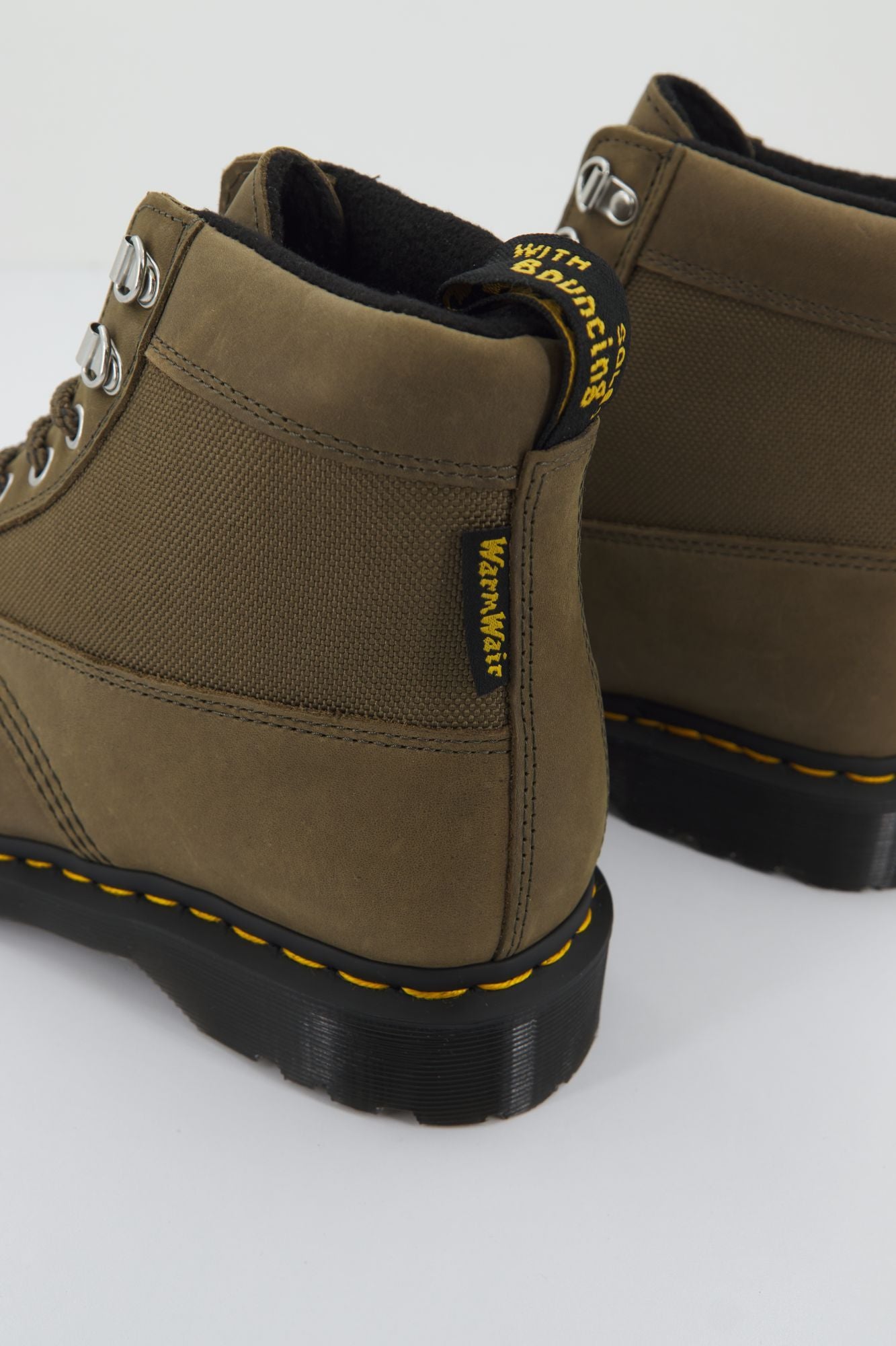 DR. MARTENS STREETER+EXTRA TOUGH en color VERDE (4)