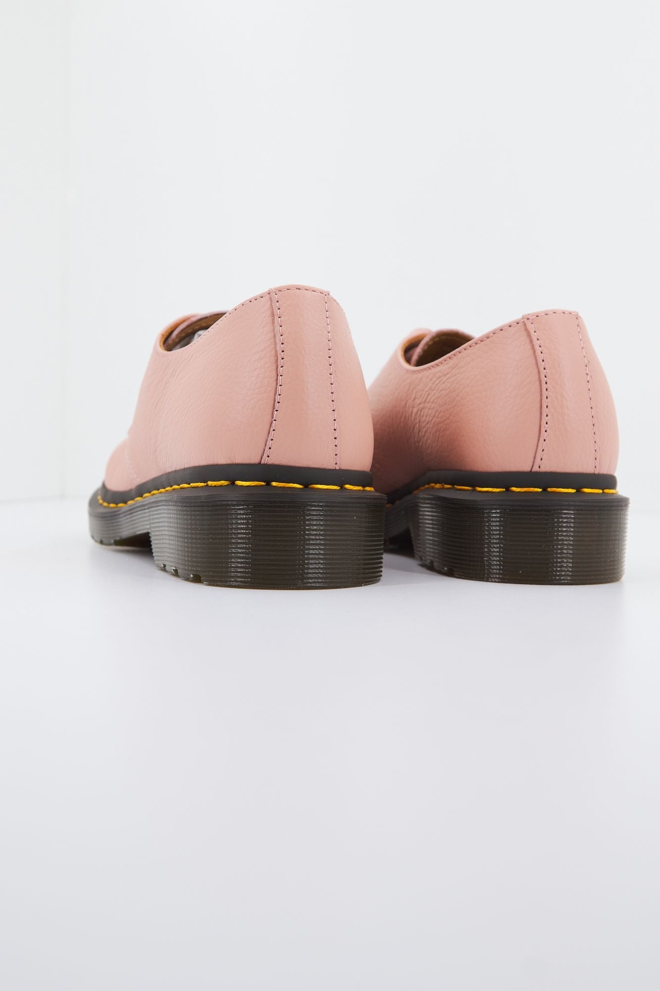 DR. MARTENS  PEACH VIRGINIA en color ROSA (3)
