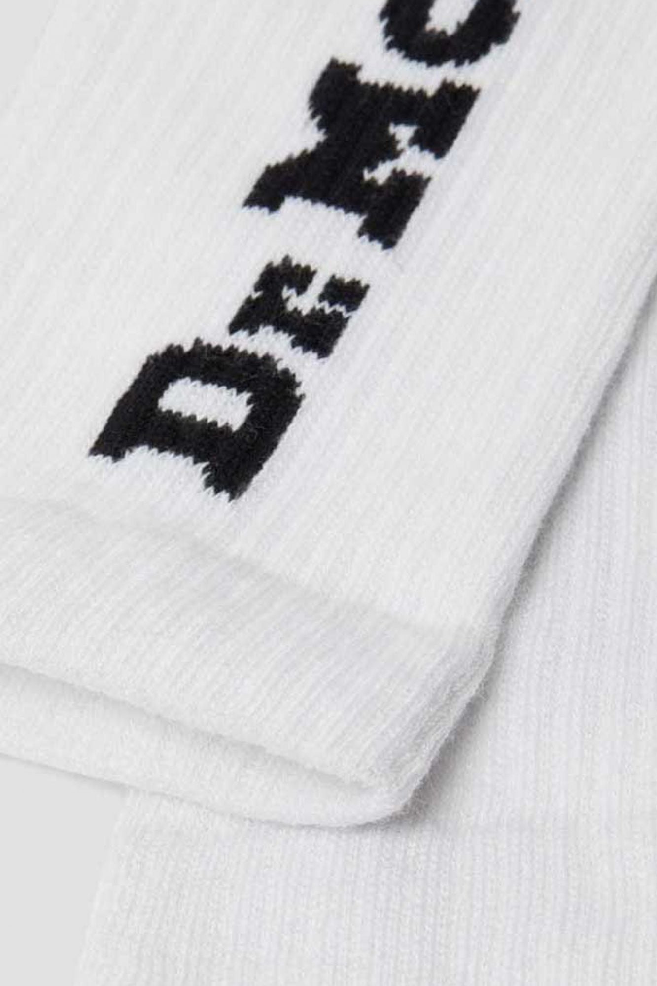 DR. MARTENS AD075100 VERTICAL SOCK en color BLANCO (3)
