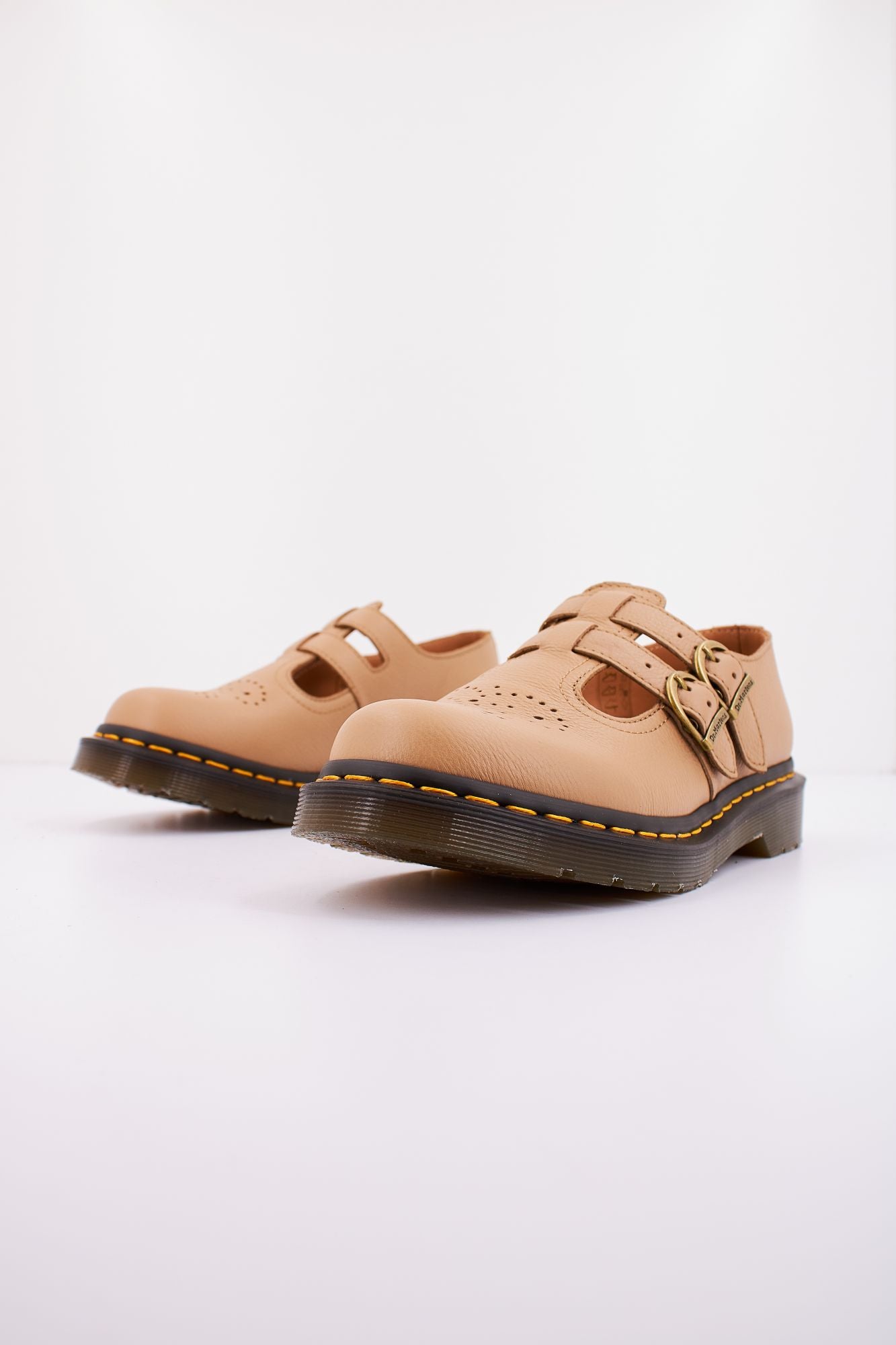 DR. MARTENS 8065 MARY JANE en color MARRON CLARO (2)