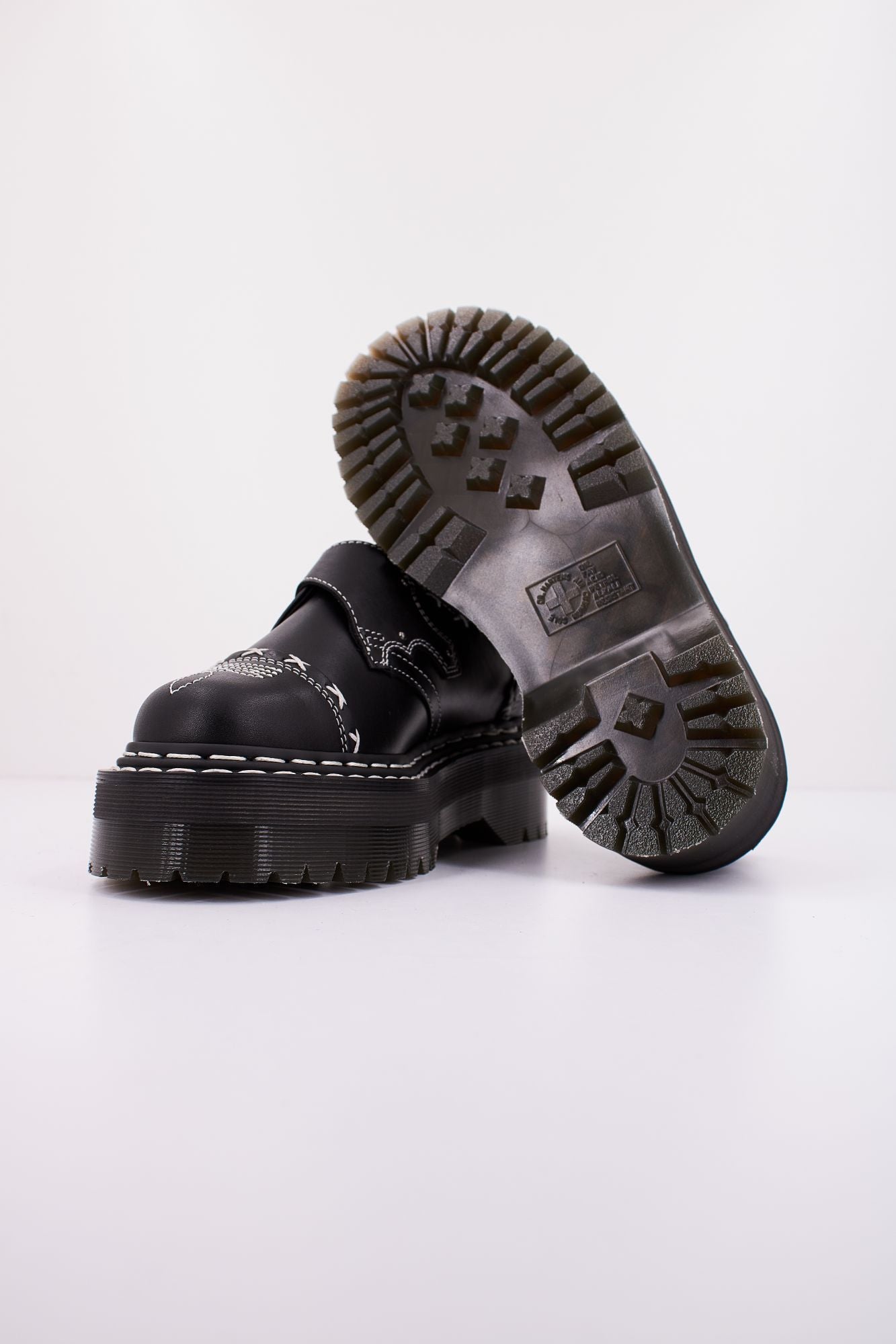 DR. MARTENS MONK QUAD GA en color NEGRO (4)