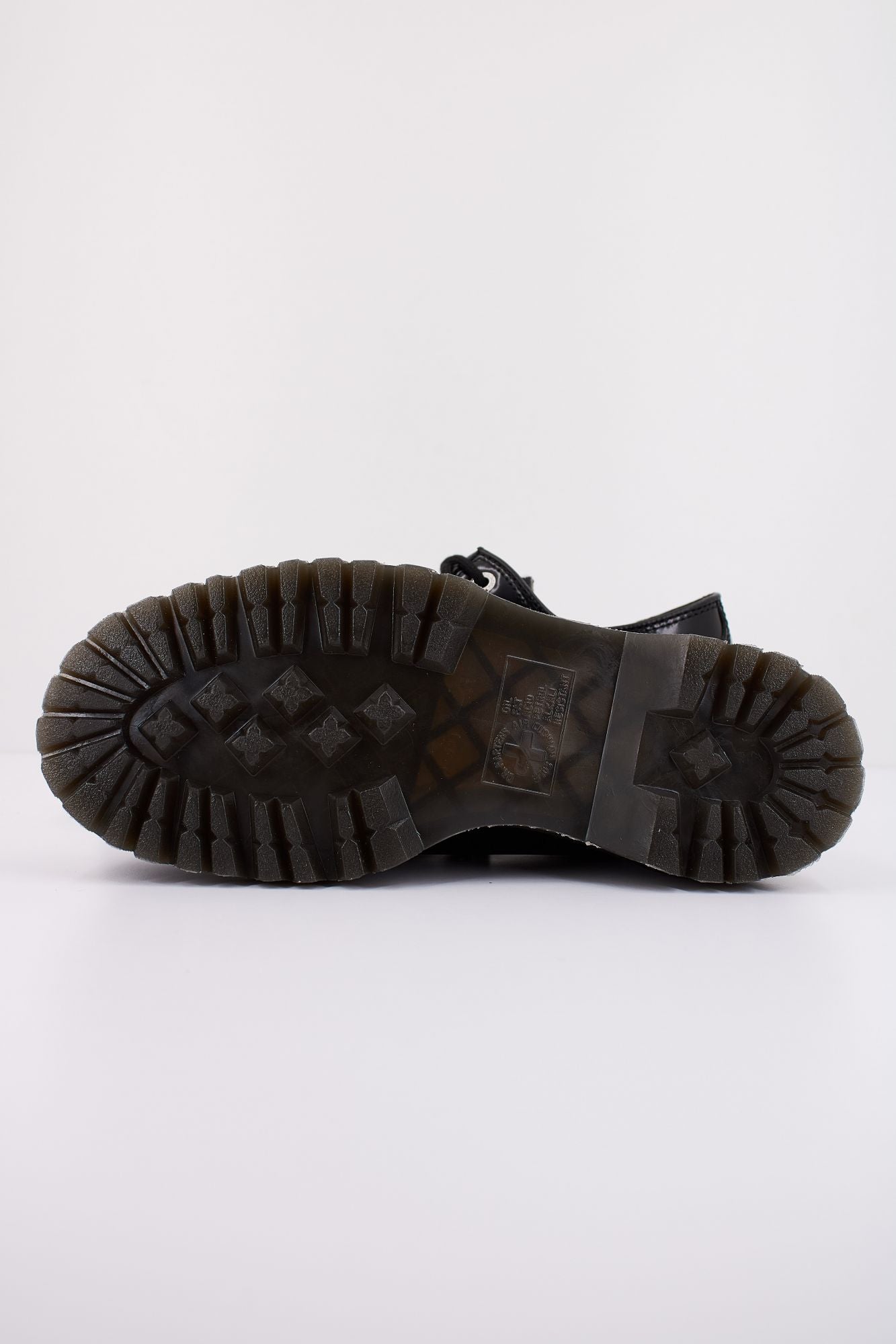 DR. MARTENS  ZEFFIR 3I en color NEGRO (5)