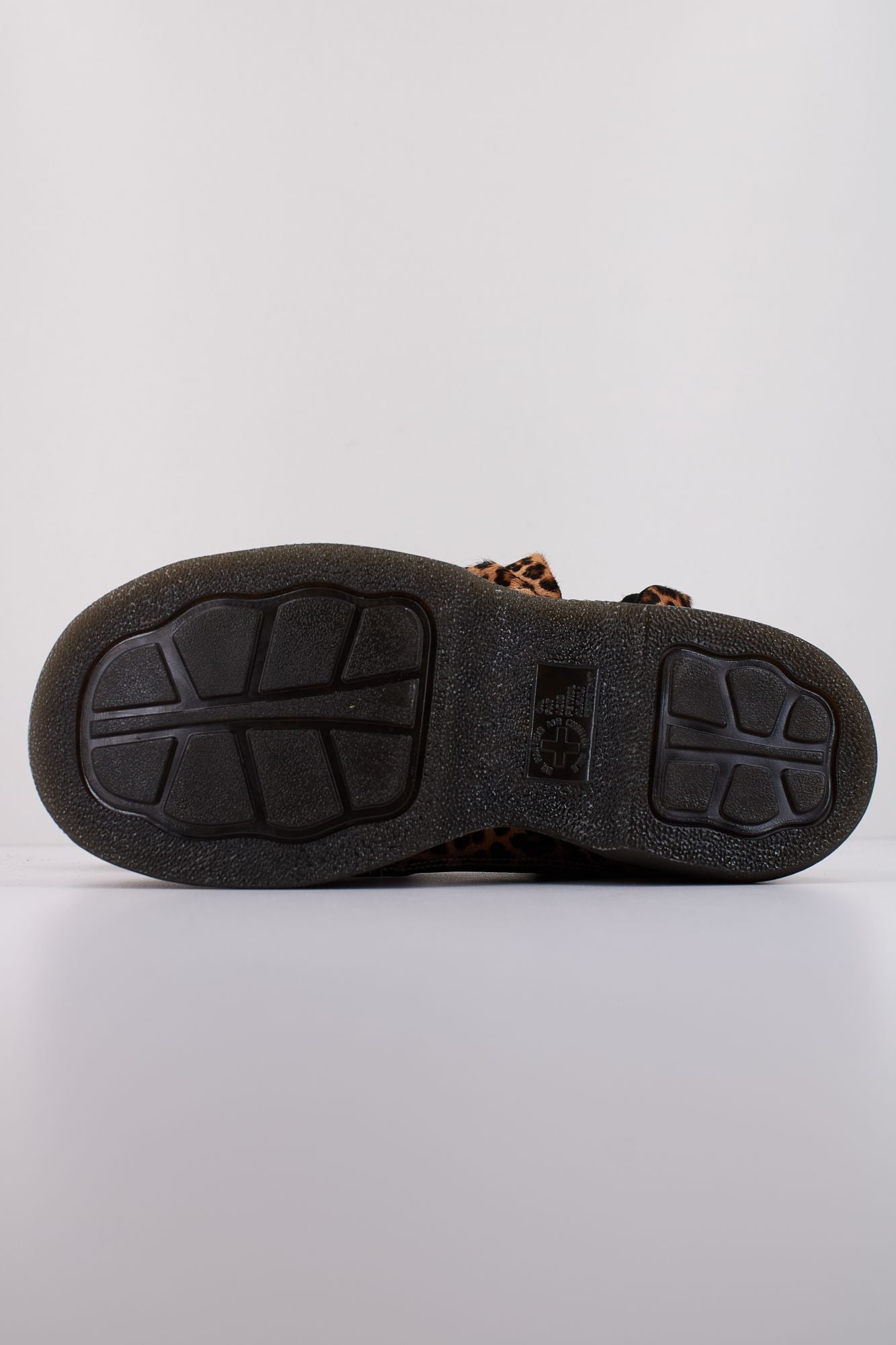 DR. MARTENS BUZZ en color ANIMAL PRINT (5)