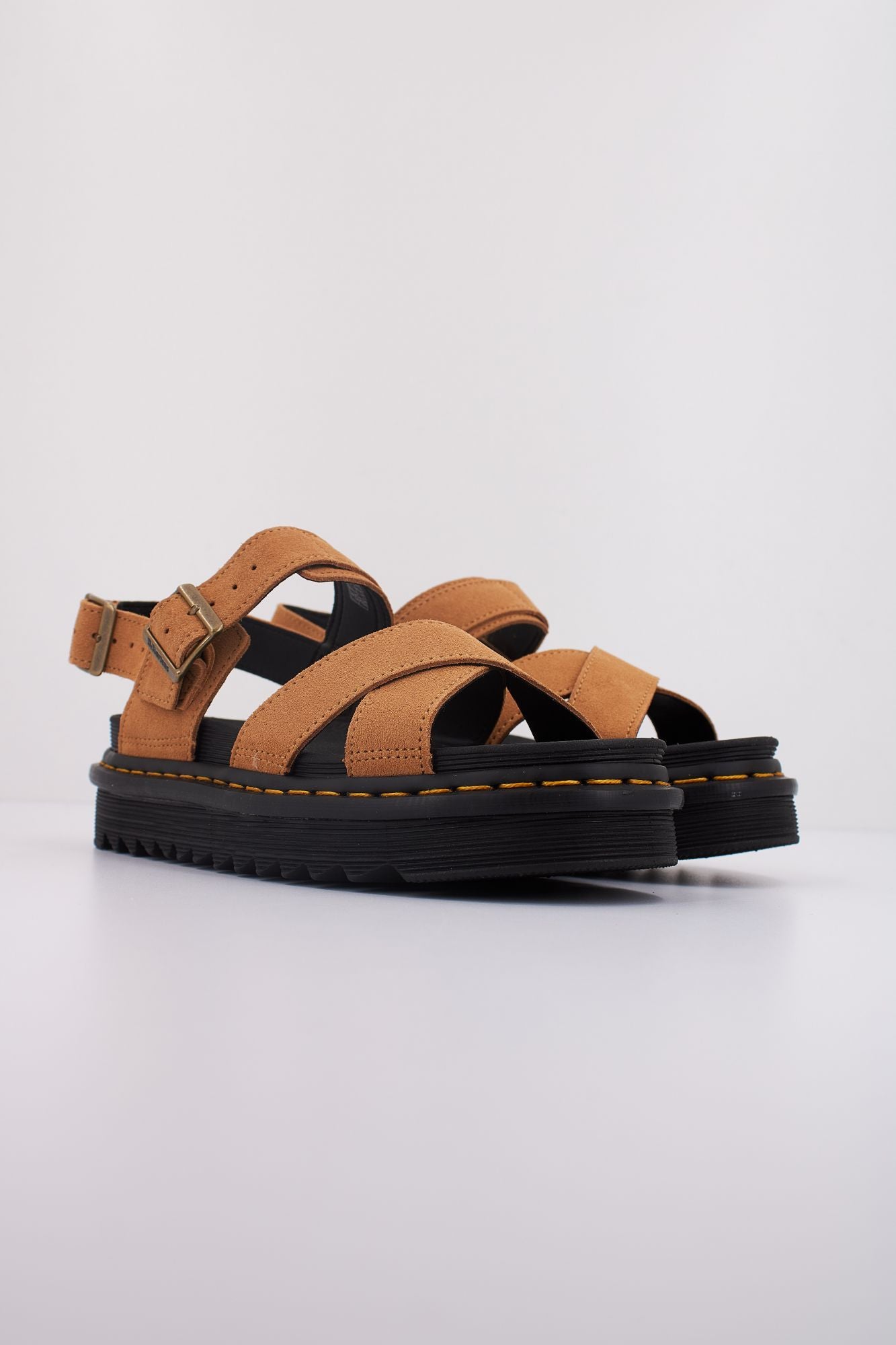 DR. MARTENS VOS II en color MARRON (2)