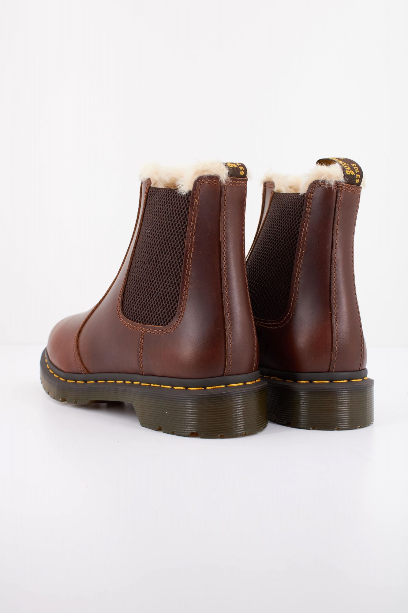 DR. MARTENS LEONORE  en color MARRON (3)