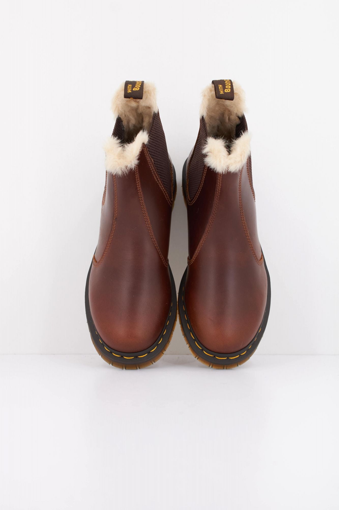 DR. MARTENS LEONORE  en color MARRON (5)