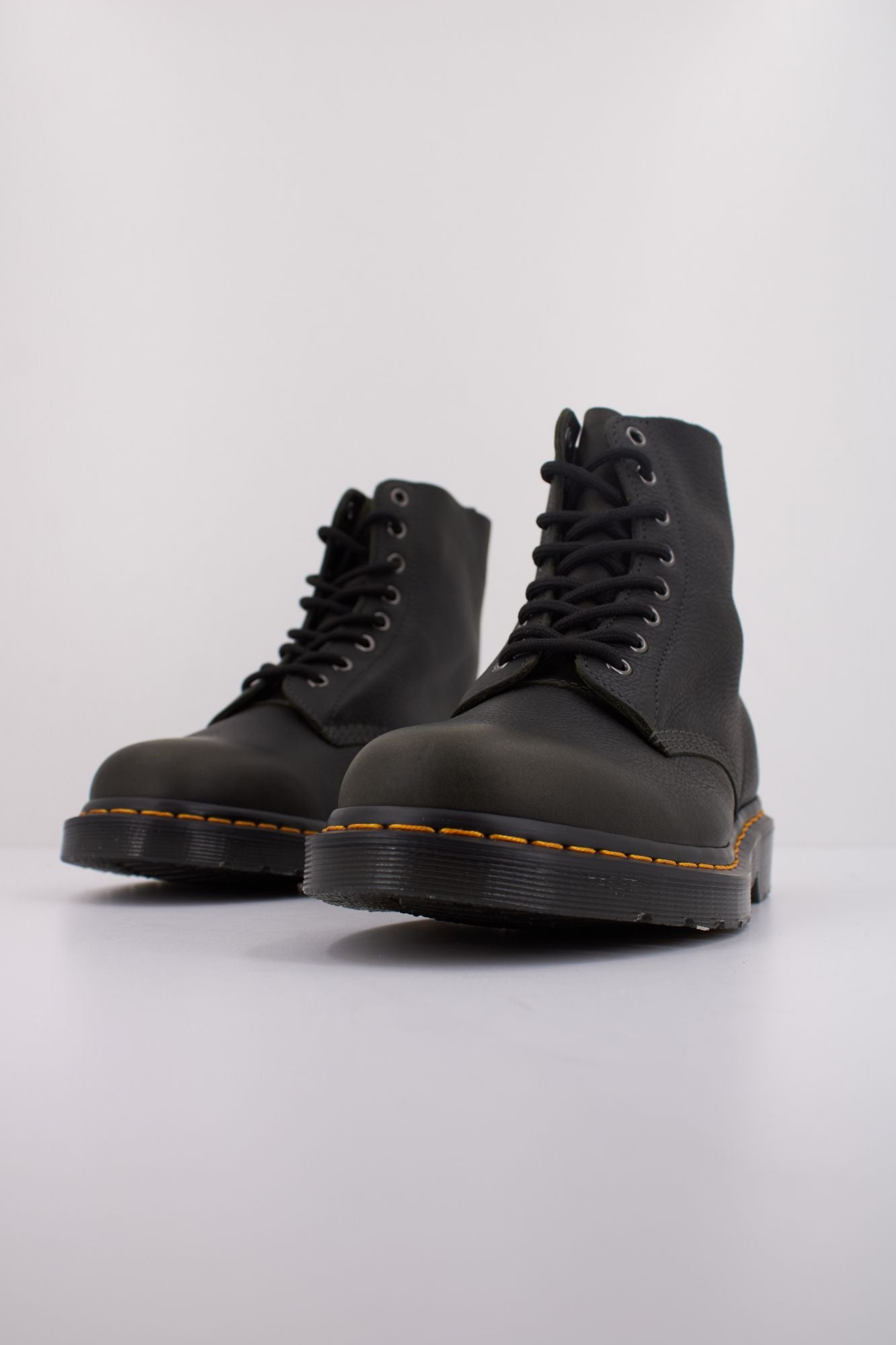 DR. MARTENS  1460 PASCAL  en color VERDE (2)