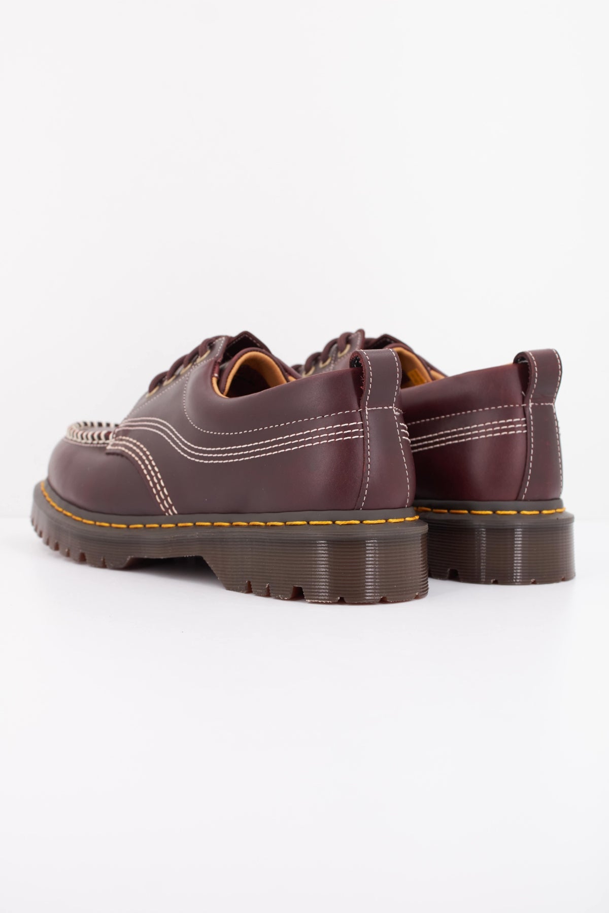 DR. MARTENS LOWELL en color BURDEOS (4)