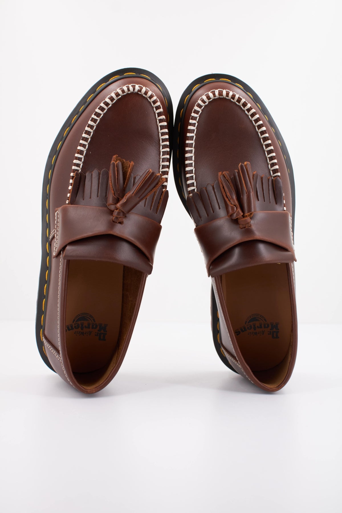 DR. MARTENS ADRIAN BEN en color BURDEOS (3)