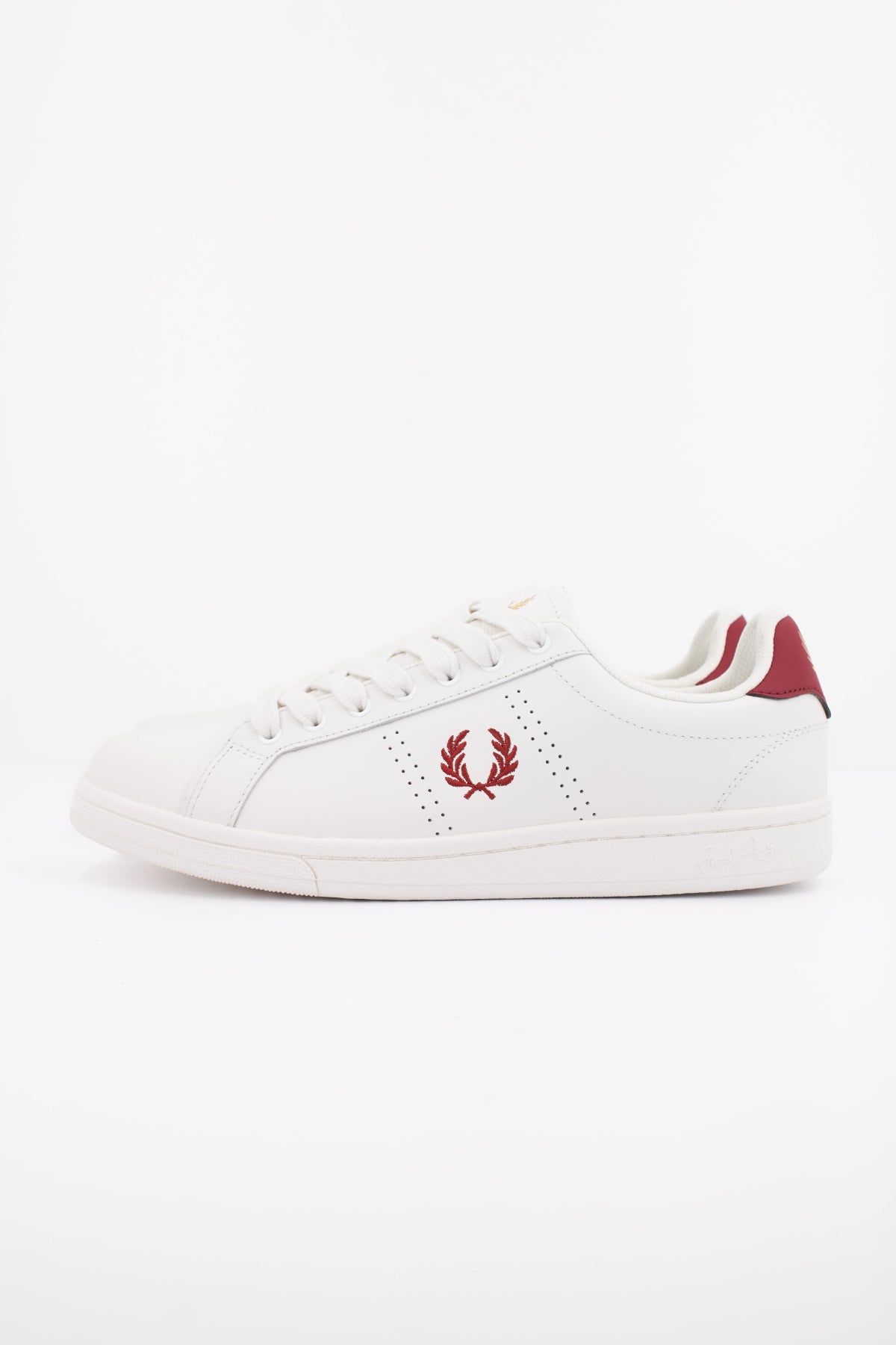 FRED PERRY B721 LEATHER en color BLANCO (1)