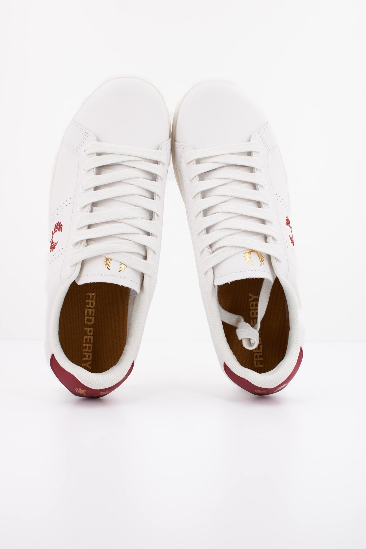 FRED PERRY B721 LEATHER en color BLANCO (3)