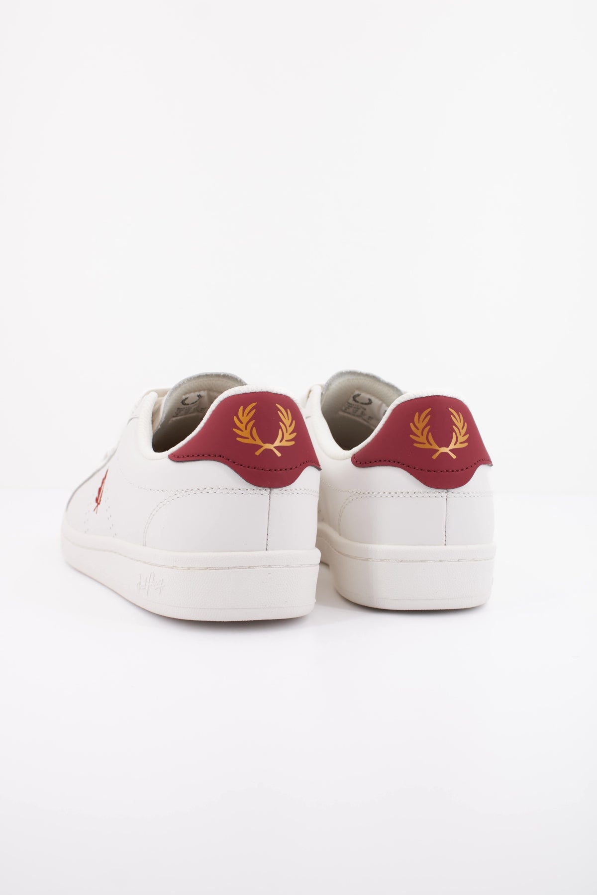 FRED PERRY B721 LEATHER en color BLANCO (4)