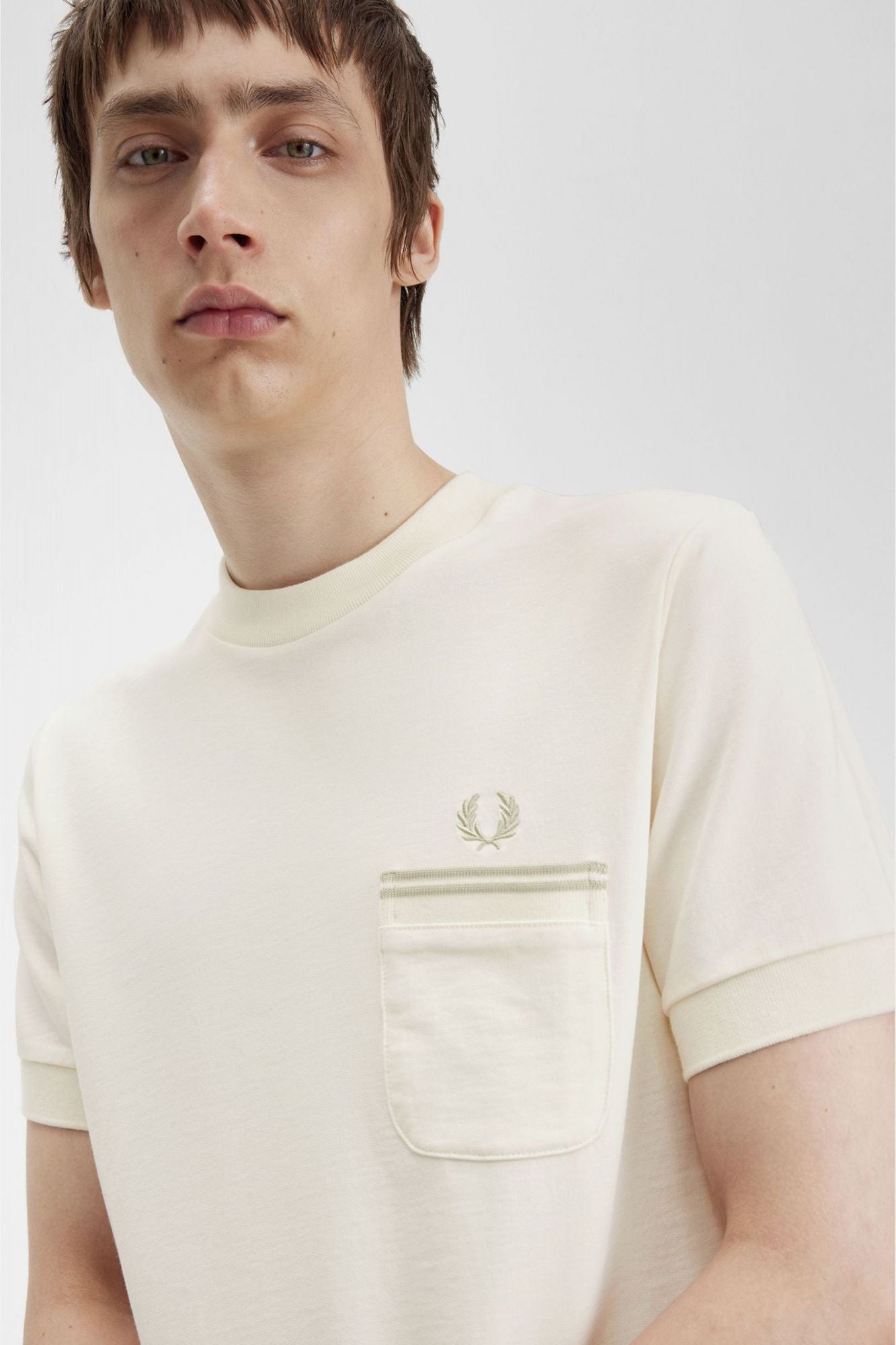 FRED PERRY LOOPBACK JERSEY POCKET en color BLANCO (4)