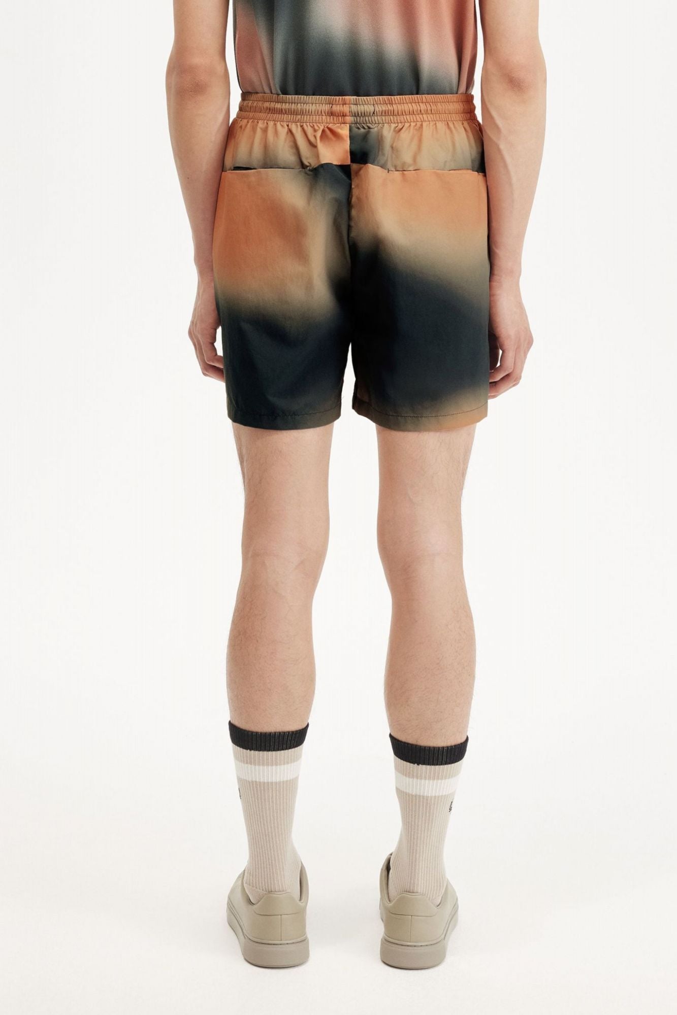 FRED PERRY PRINTED SHORT en color NEGRO (3)
