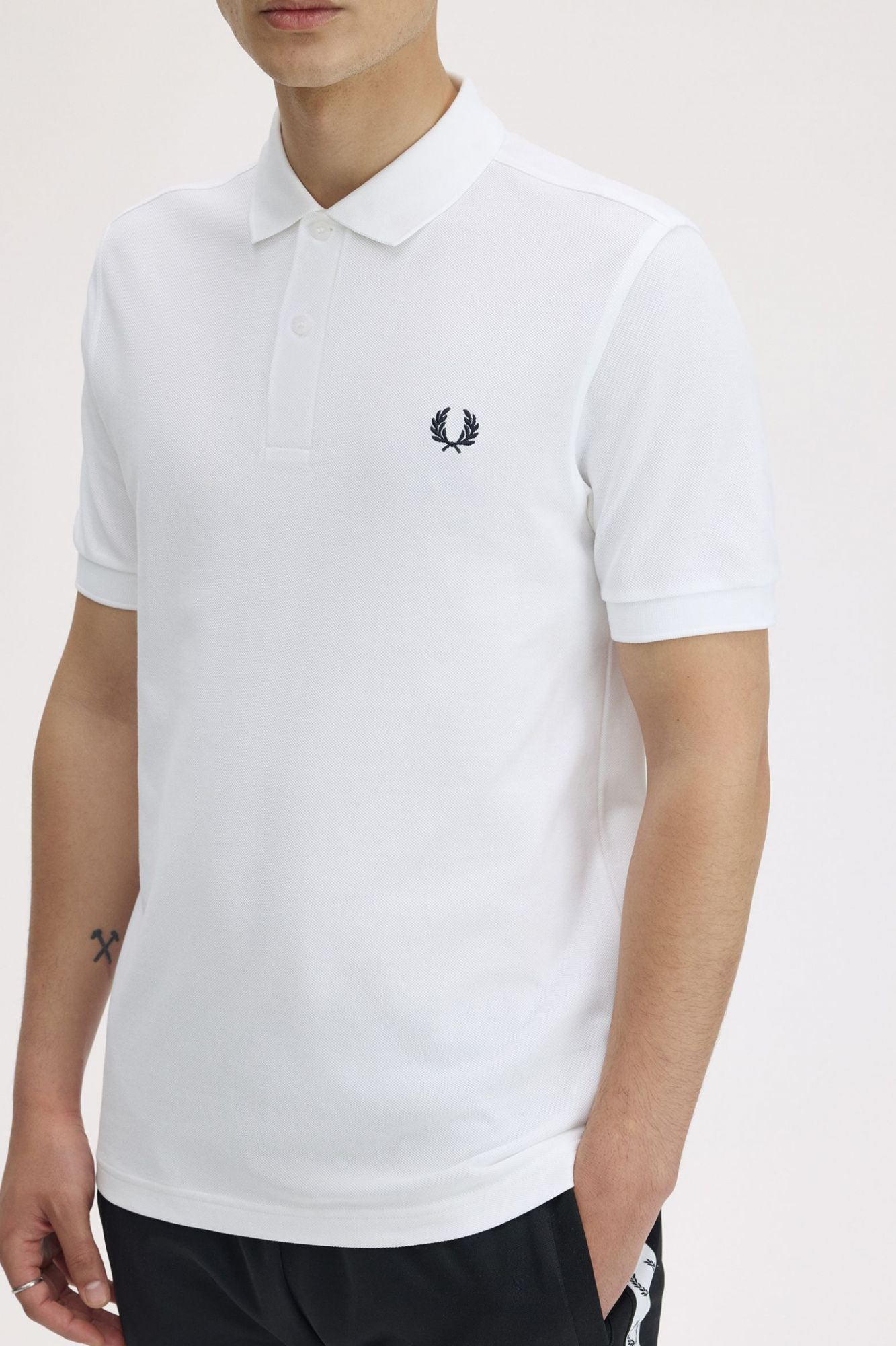 FRED PERRY  PLAIN FRED PERRY SHIRT en color BLANCO (4)