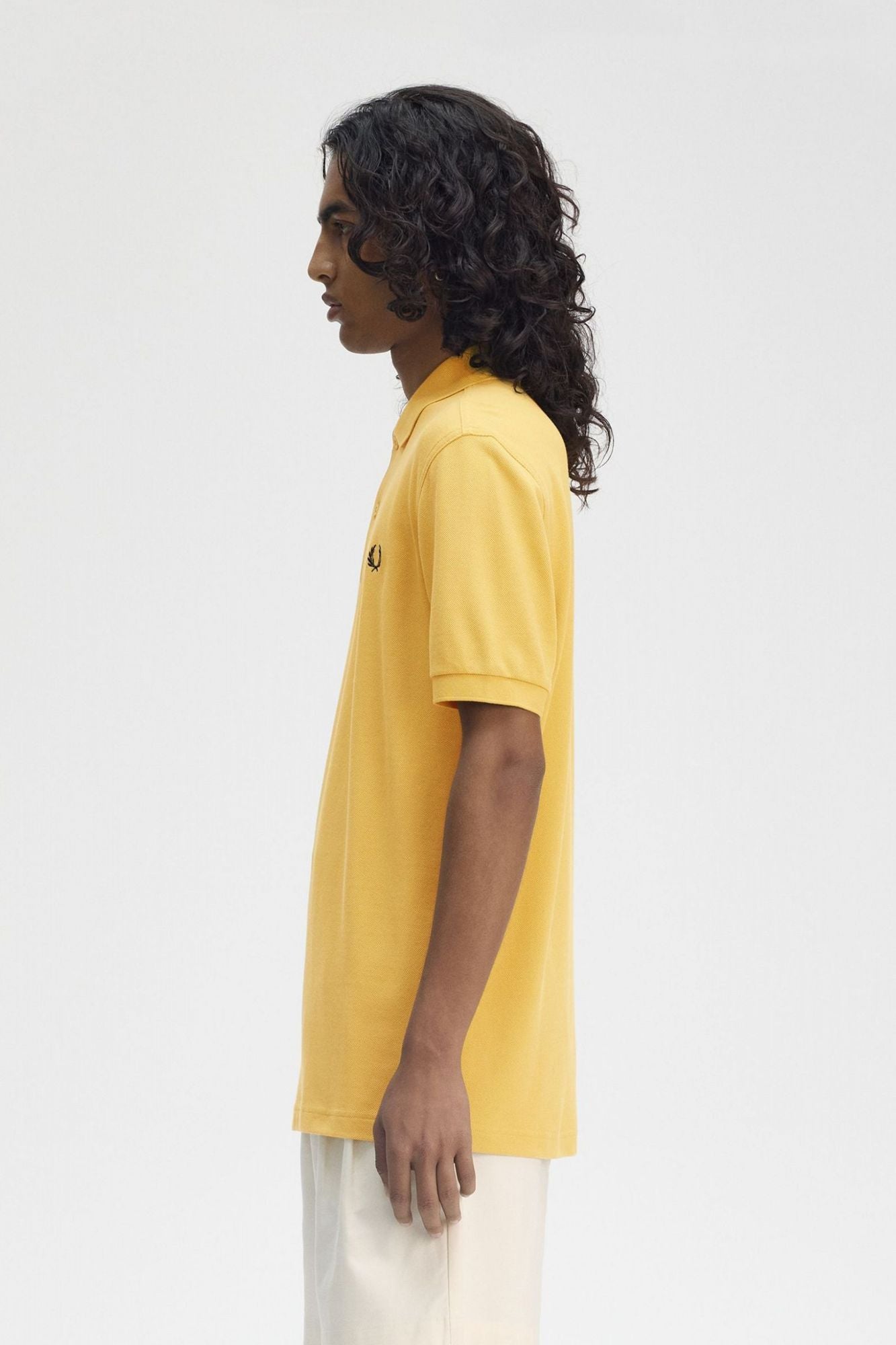 FRED PERRY  PLAIN FRED PERRY SHIRT en color AMARILLO (3)