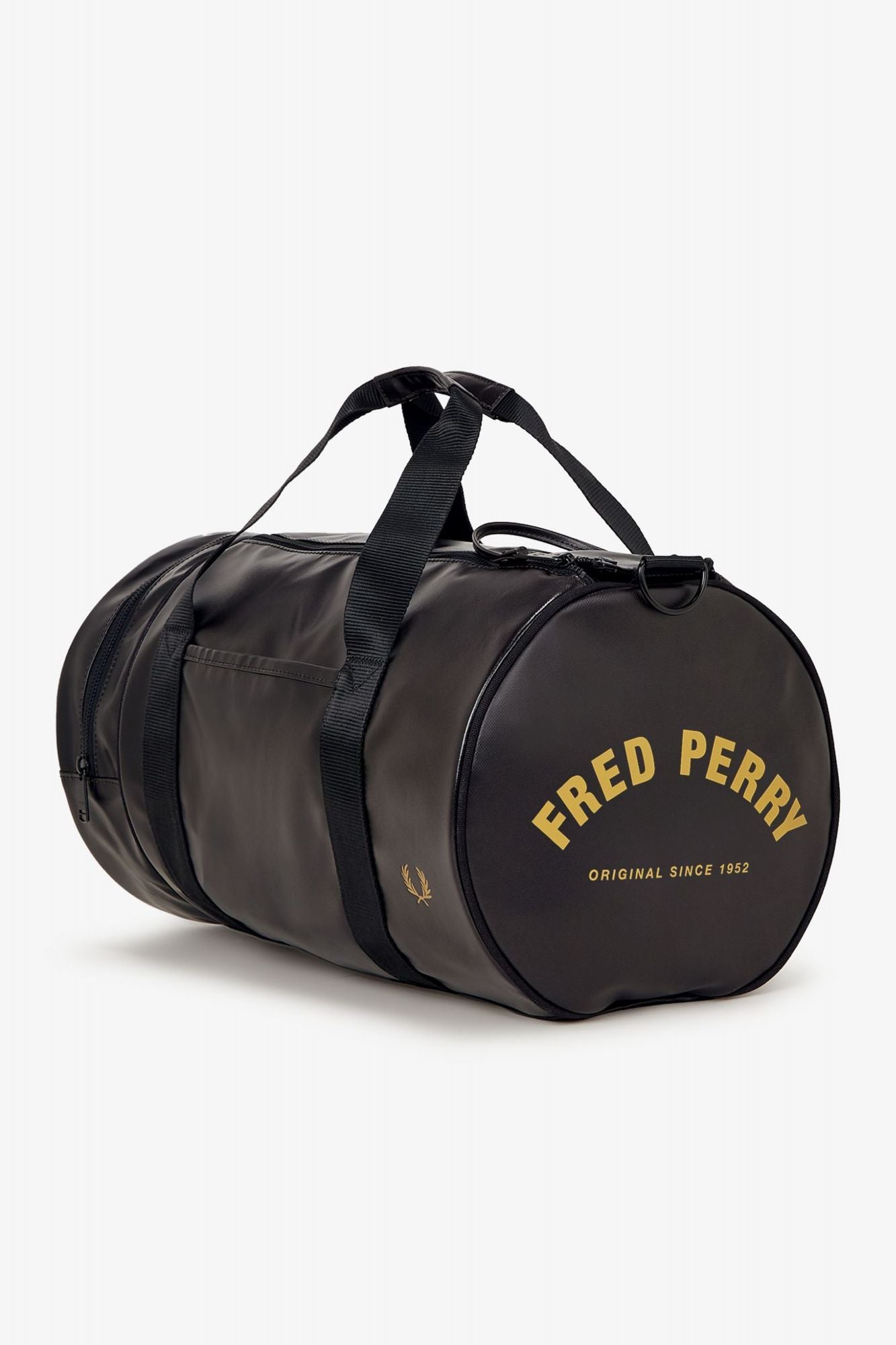 FRED PERRY TONAL LARGE BARREL BAG en color NEGRO (2)