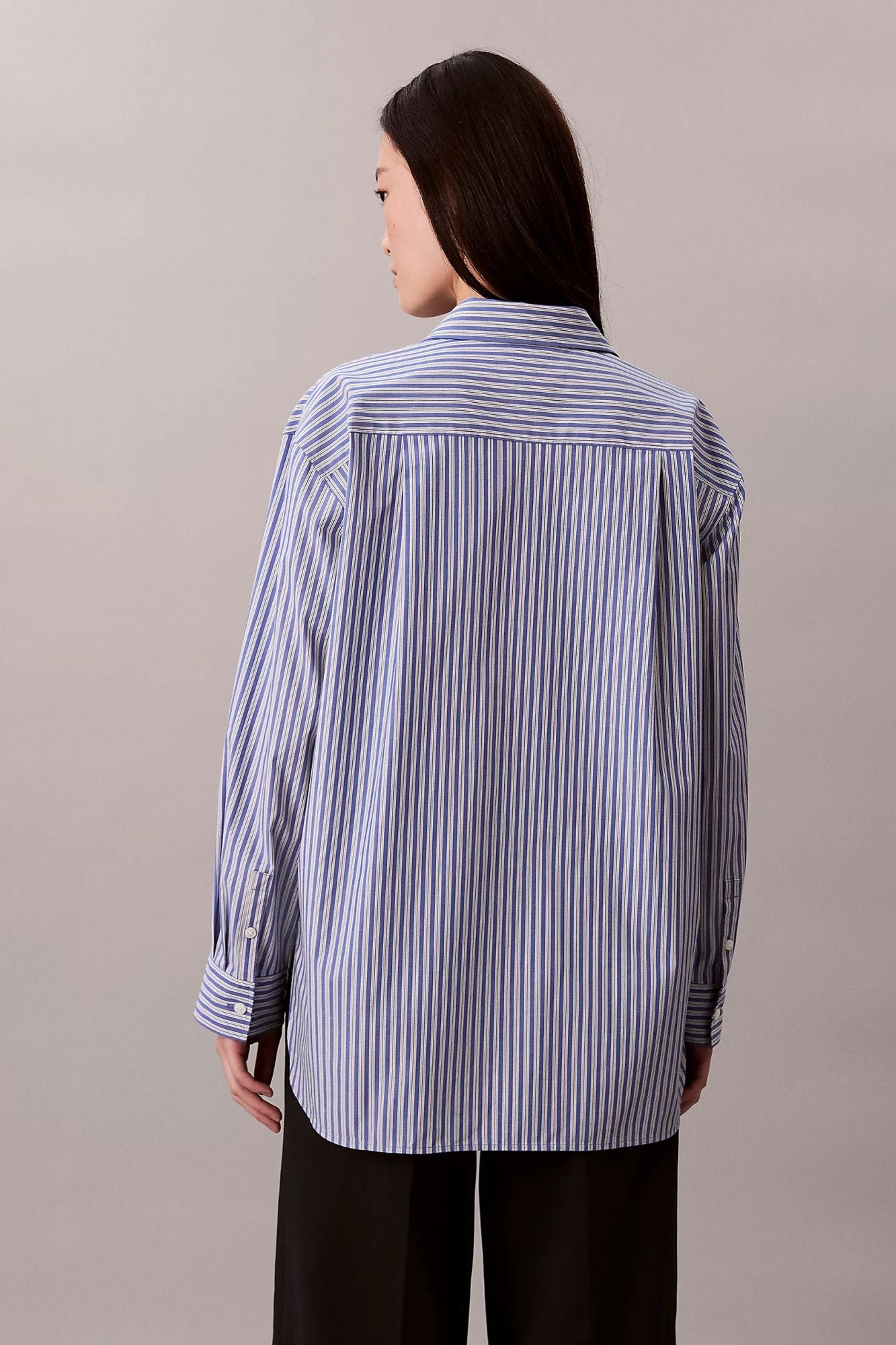 CALVIN KLEIN YARN-DYED STRIPE BUTTON-DOWN SHIRT en color AZUL (2)