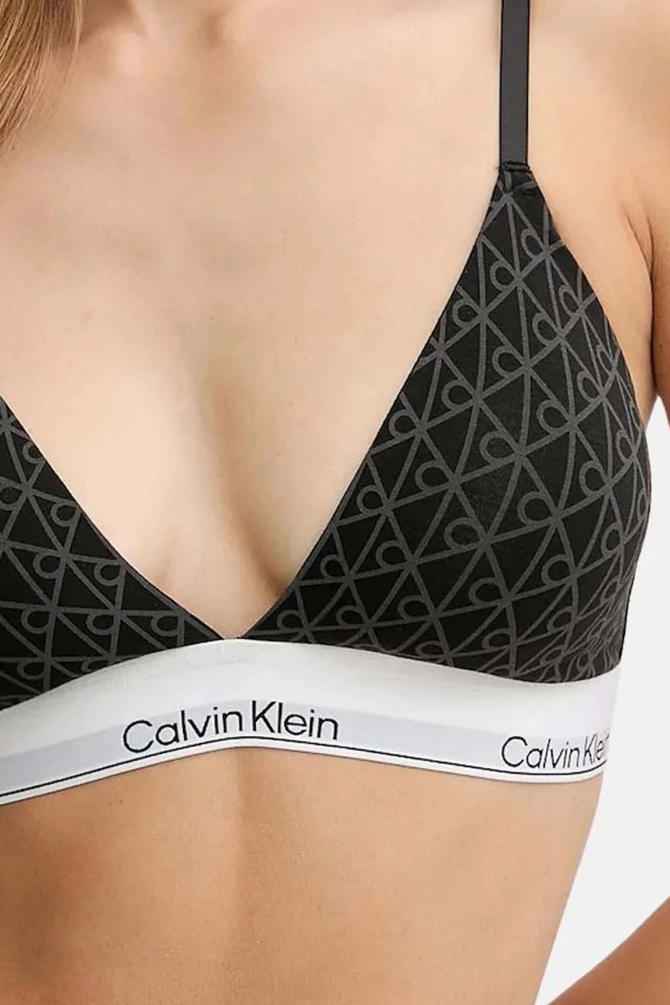 CALVIN KLEIN LIGHTLY LINED TRIANGLE en color NEGRO (3)