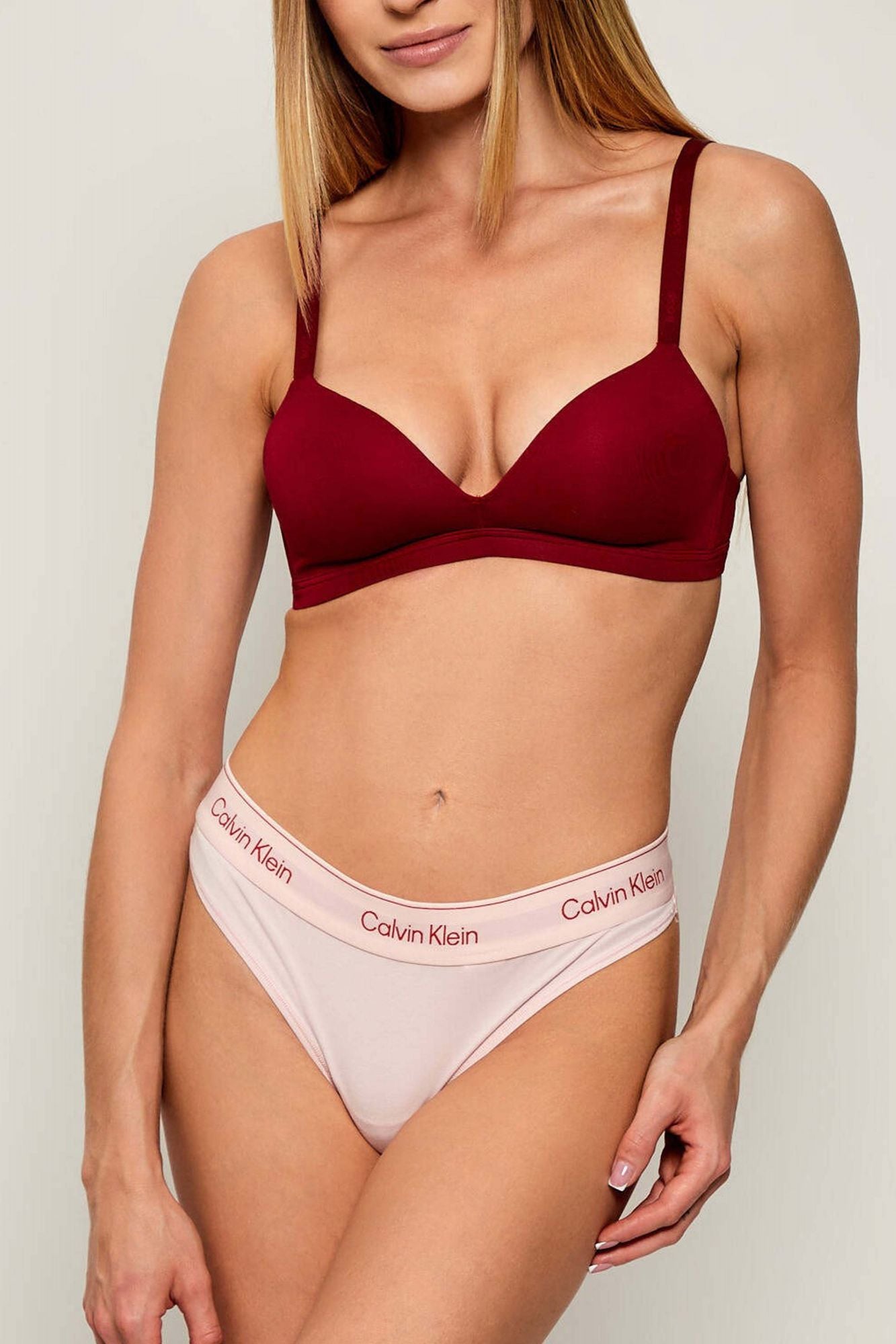 CALVIN KLEIN THONG en color ROSA (3)