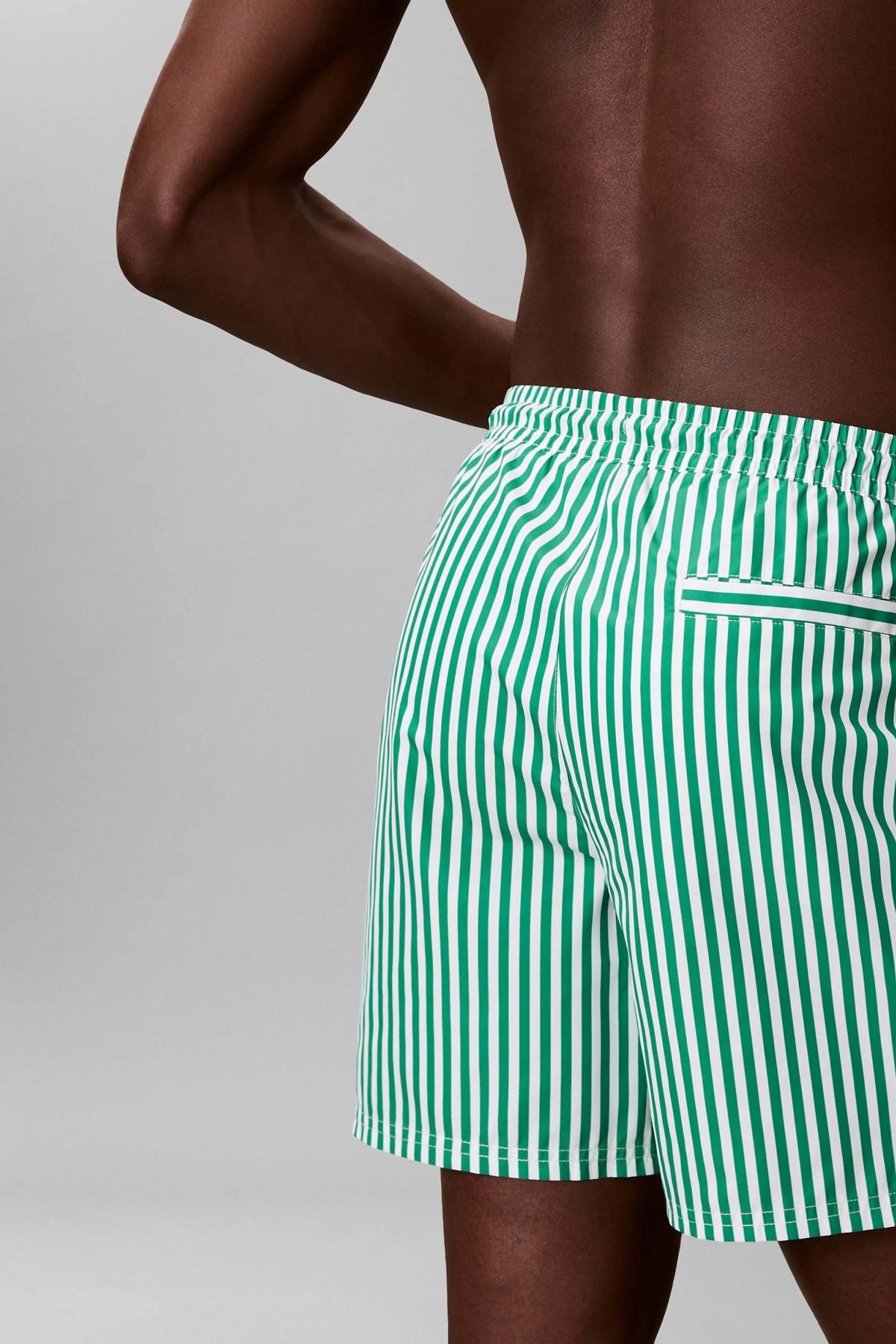 CALVIN KLEIN LV00N61045  en color VERDE (2)