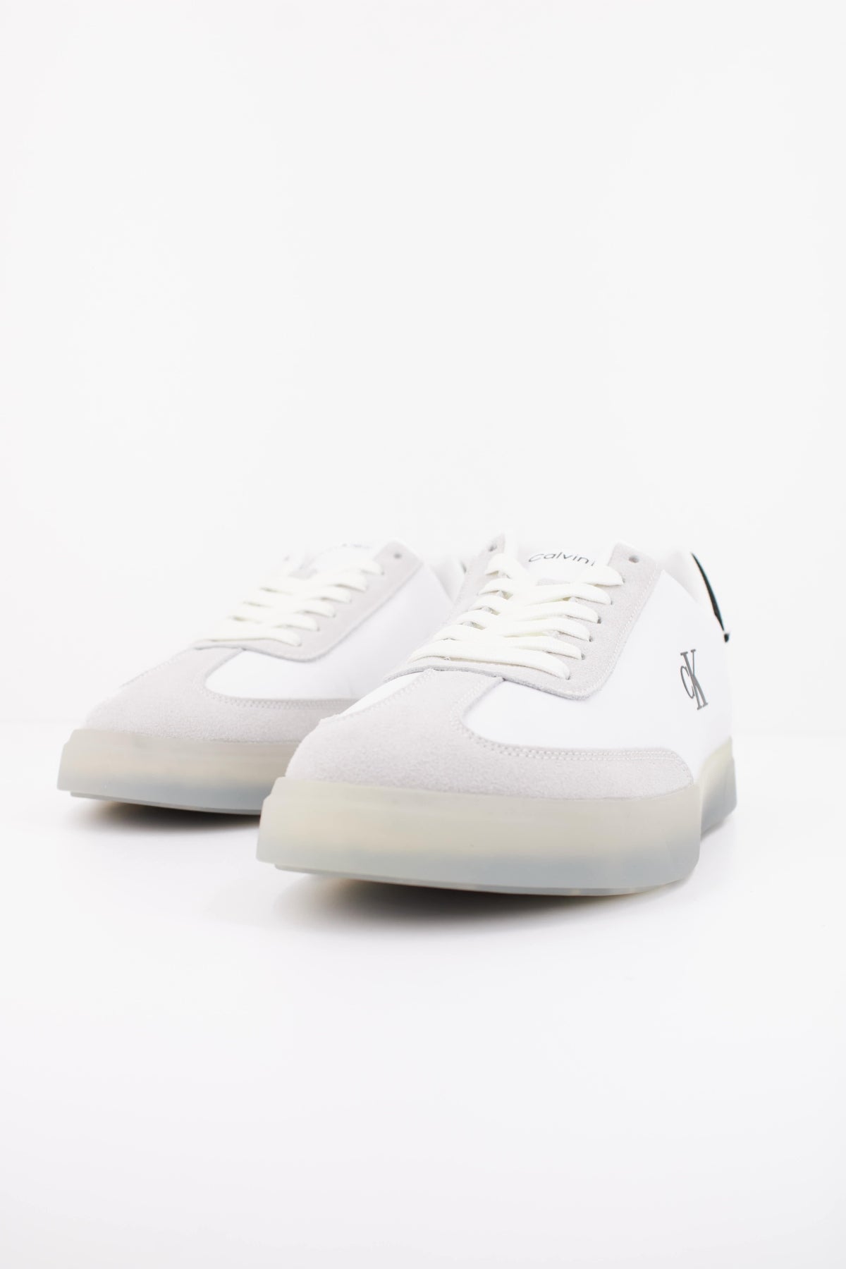 CALVIN KLEIN LOW PROF CUPSOLE NY  en color BLANCO (2)