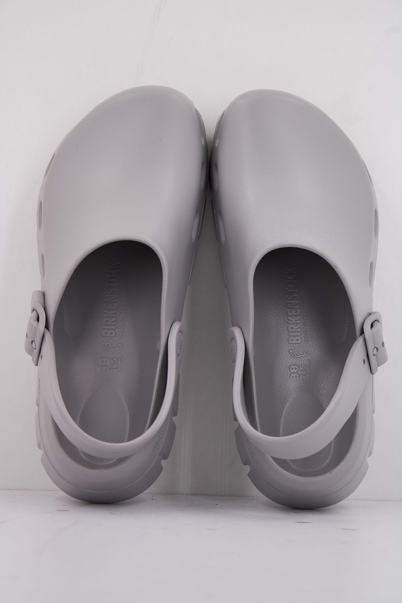 BIRKENSTOCK  FLOW en color GRIS (3)