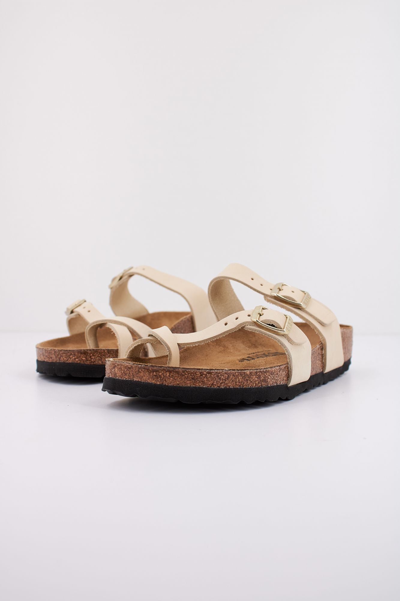 BIRKENSTOCK MAYARI NUBUCK LEATHER en color BEIS (2)