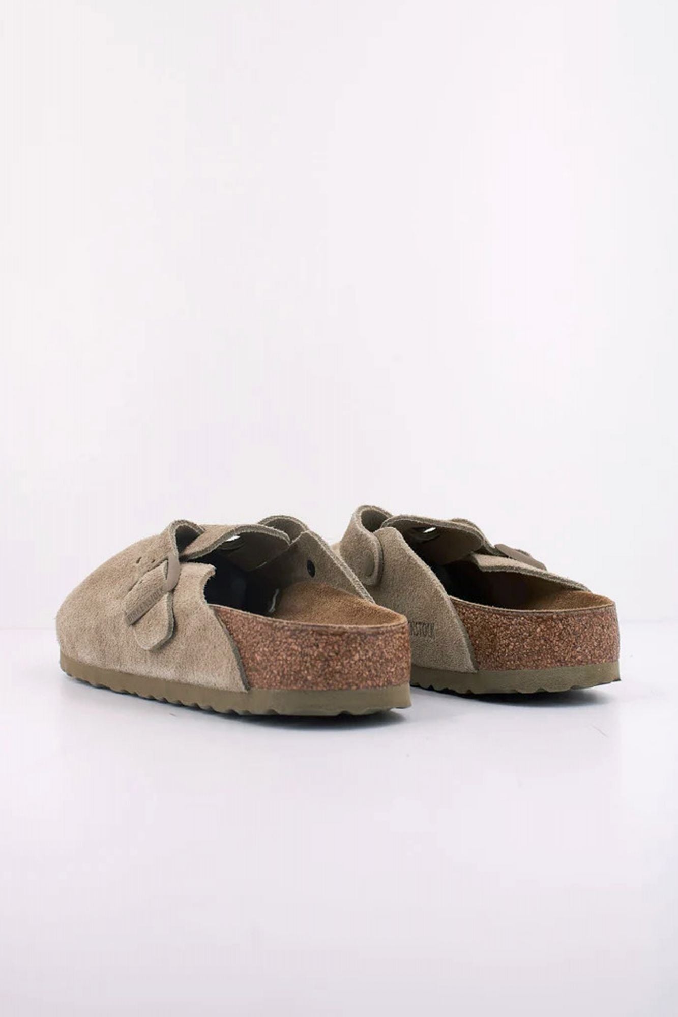 BIRKENSTOCK BOSTON LEVE en color VERDE (4)