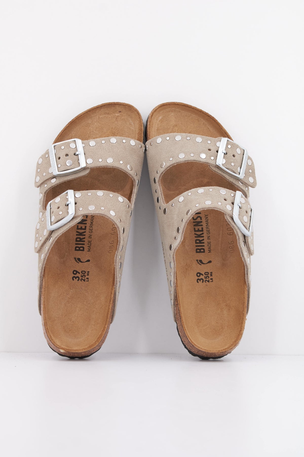 BIRKENSTOCK  ARIZONA RIVETS  en color MARRON (3)