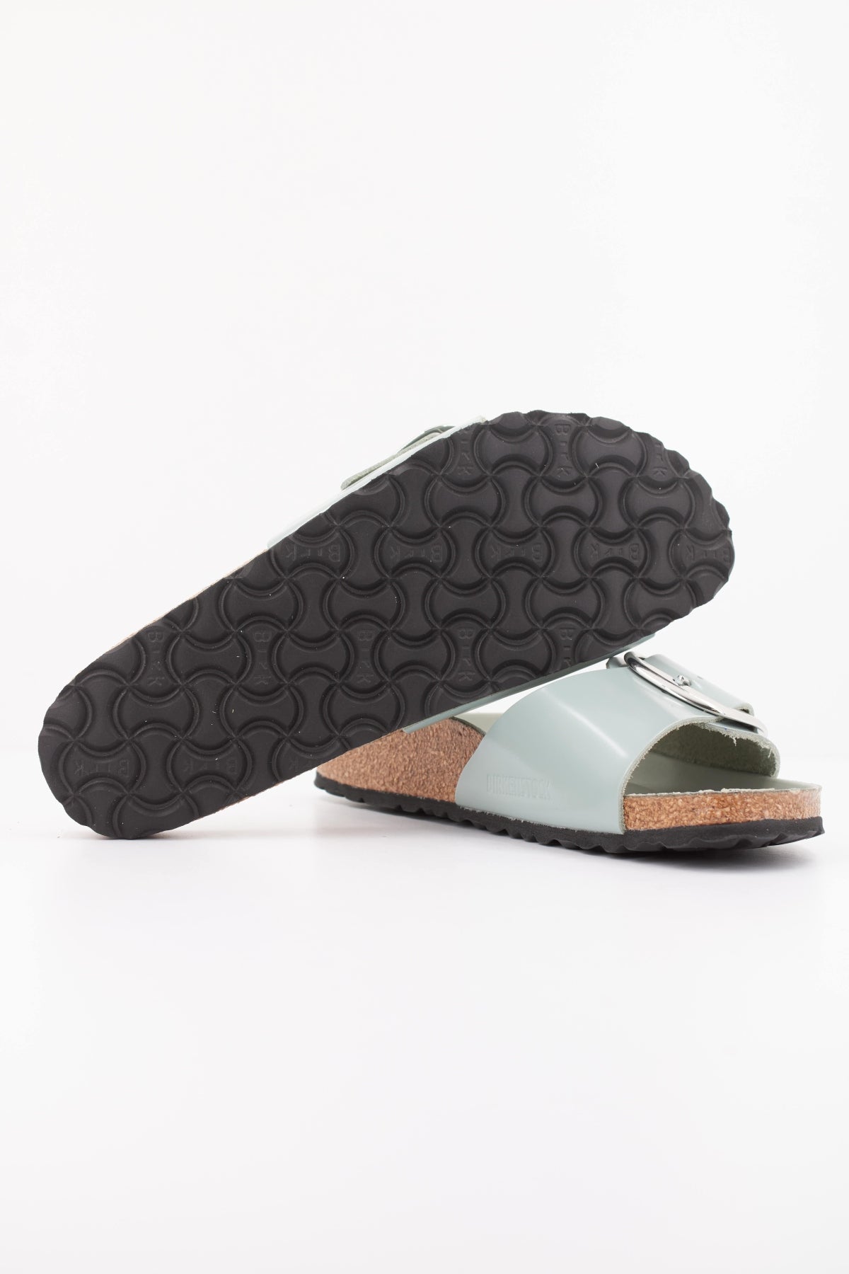 BIRKENSTOCK MADRID BIG BUCKLE NATURAL en color VERDE (5)
