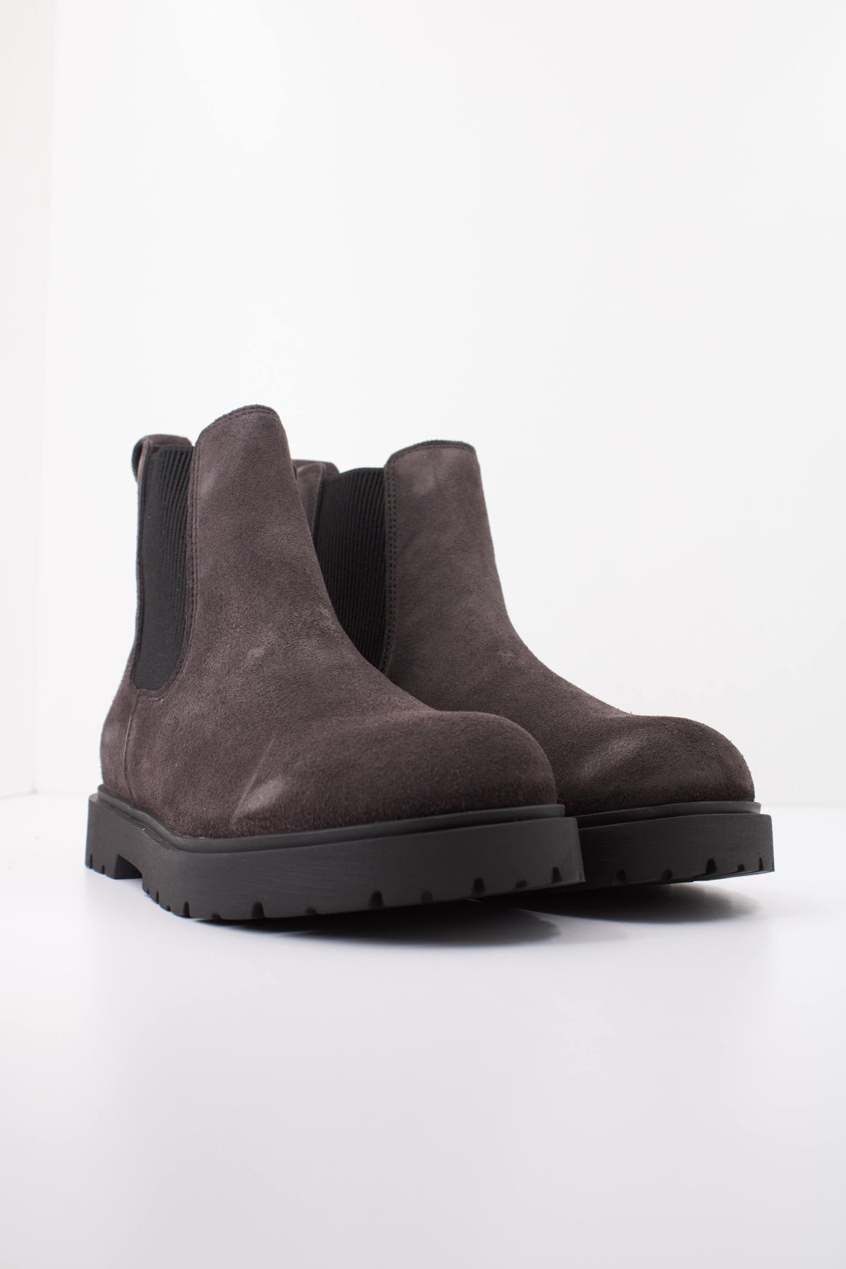 BIRKENSTOCK 1033184BI HIGHWOOD SUEDE LEATHER en color GRIS (2)