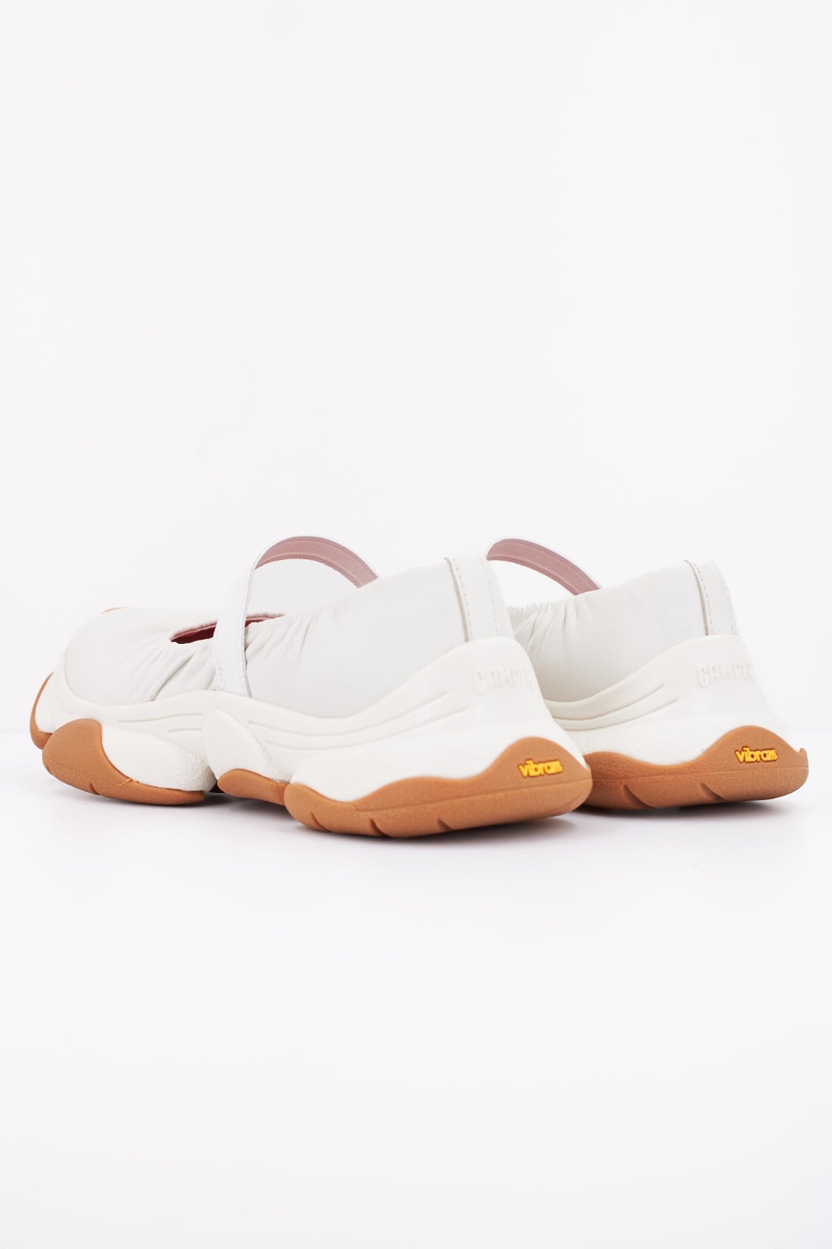 CAMPER GOBI HOUSTON KARST 2 en color BLANCO (4)