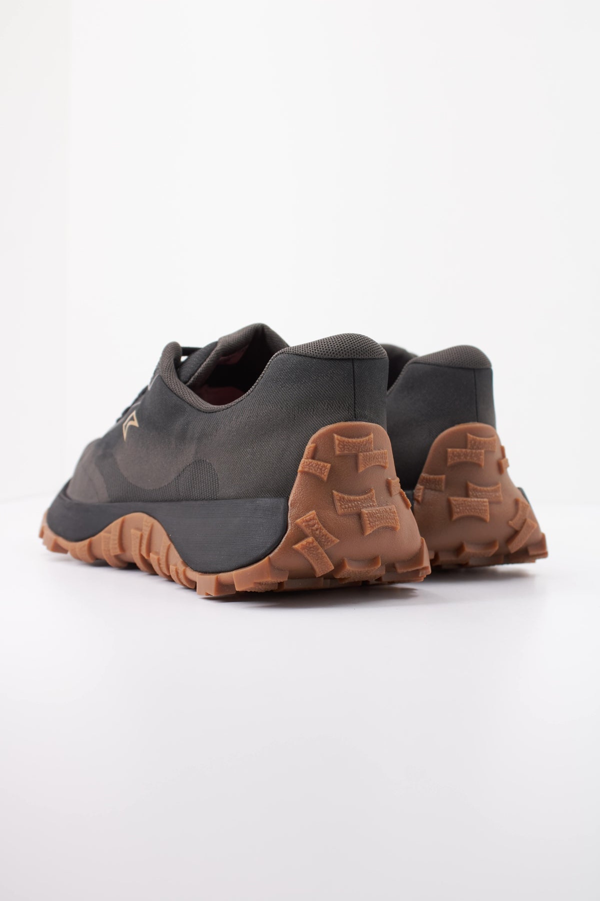 CAMPER JACQUARD 3D en color NEGRO (4)