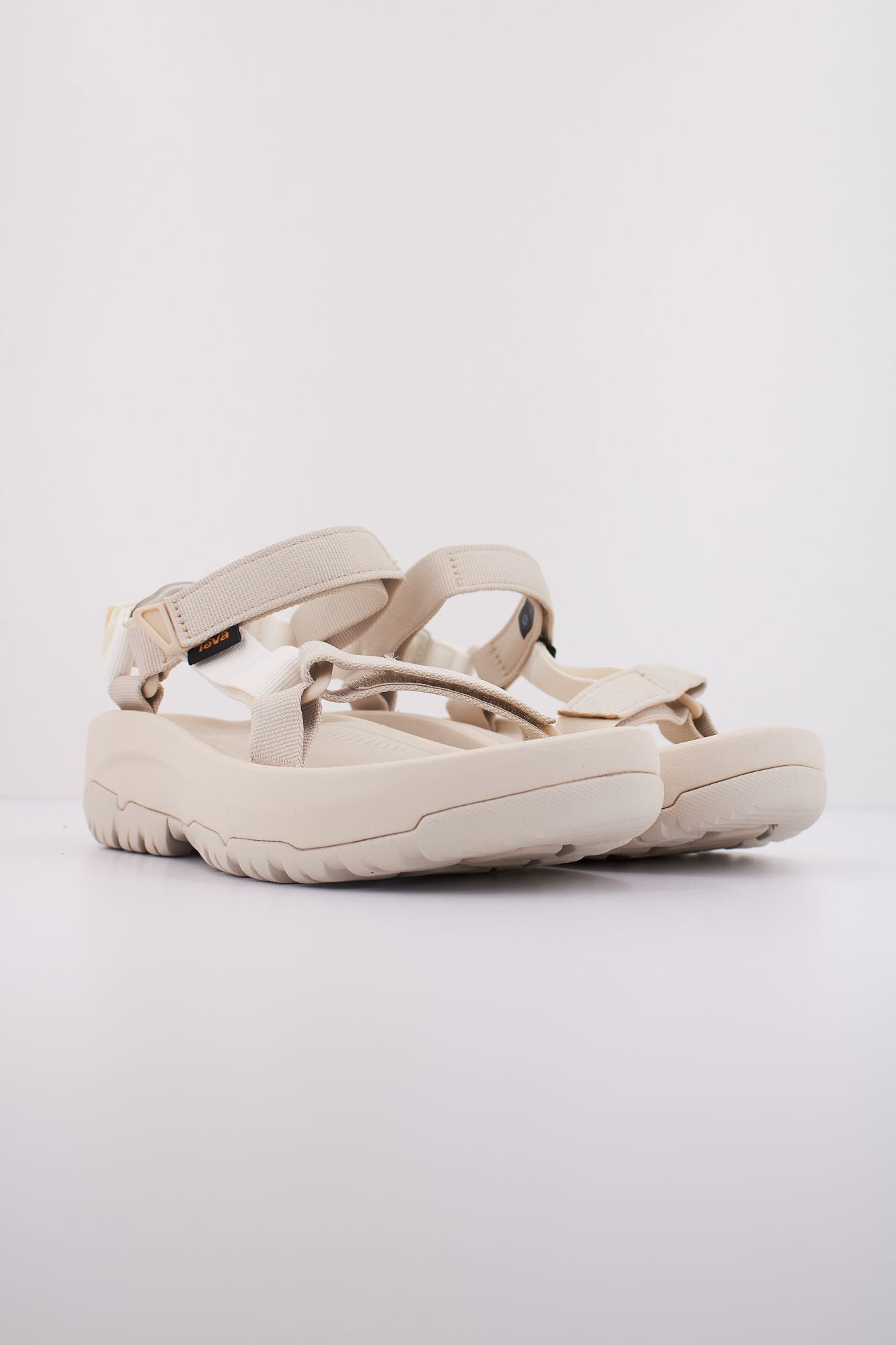 TEVA W HURRICANE XLT AM en color BEIS (2)