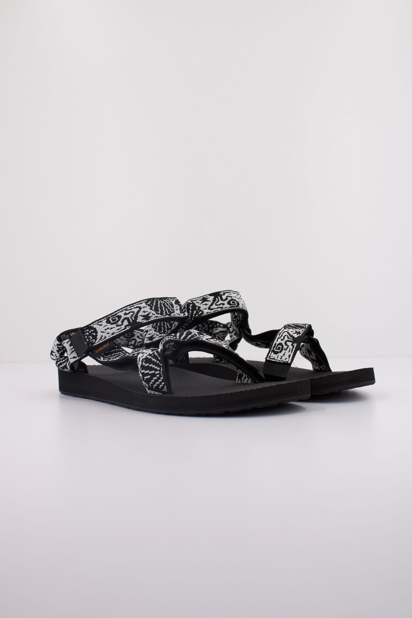 TEVA  W ORIGINAL UNIVERSAL en color NEGRO (2)