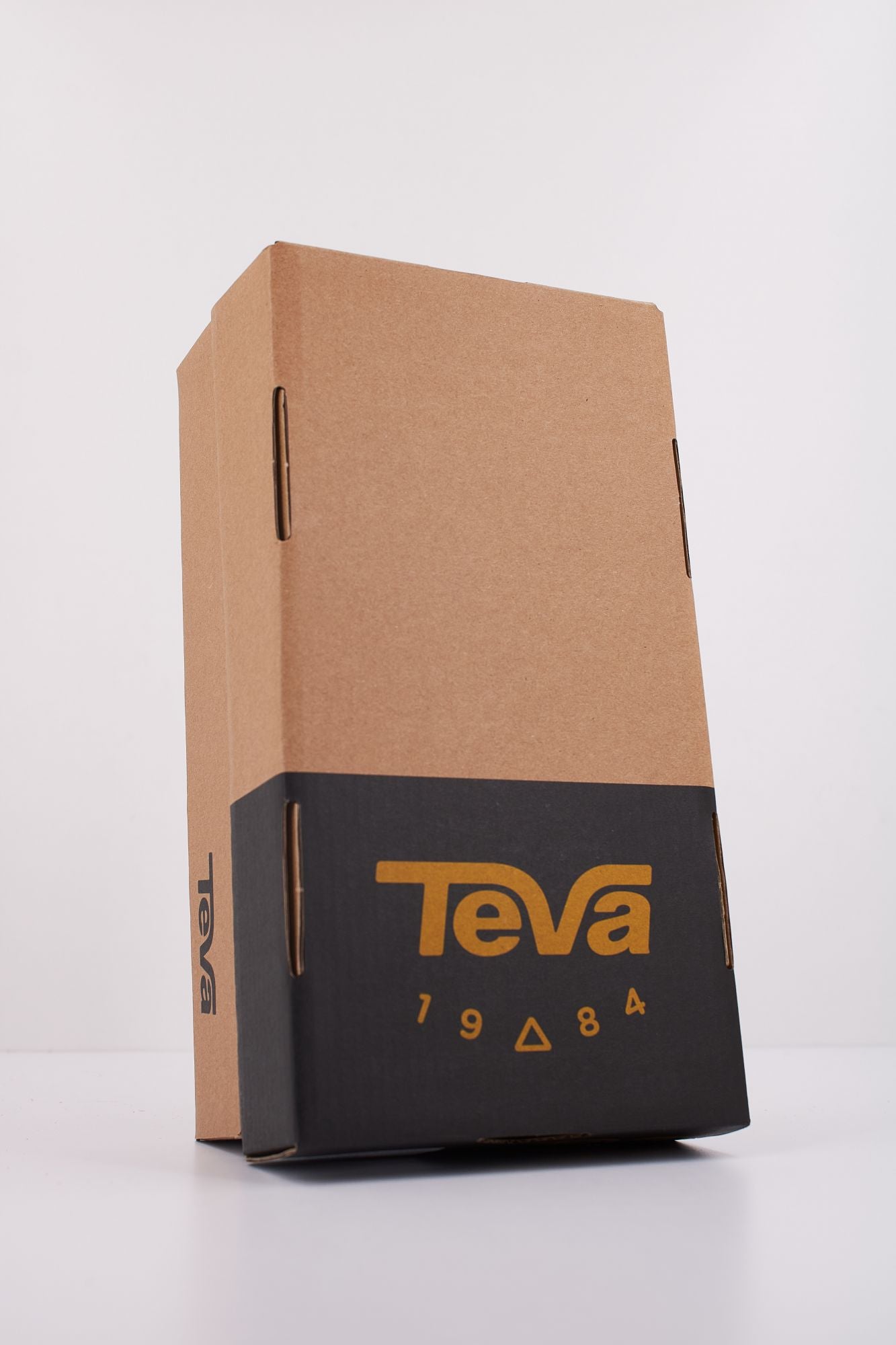 TEVA  W ORIGINAL UNIVERSAL en color MARRON CLARO (6)