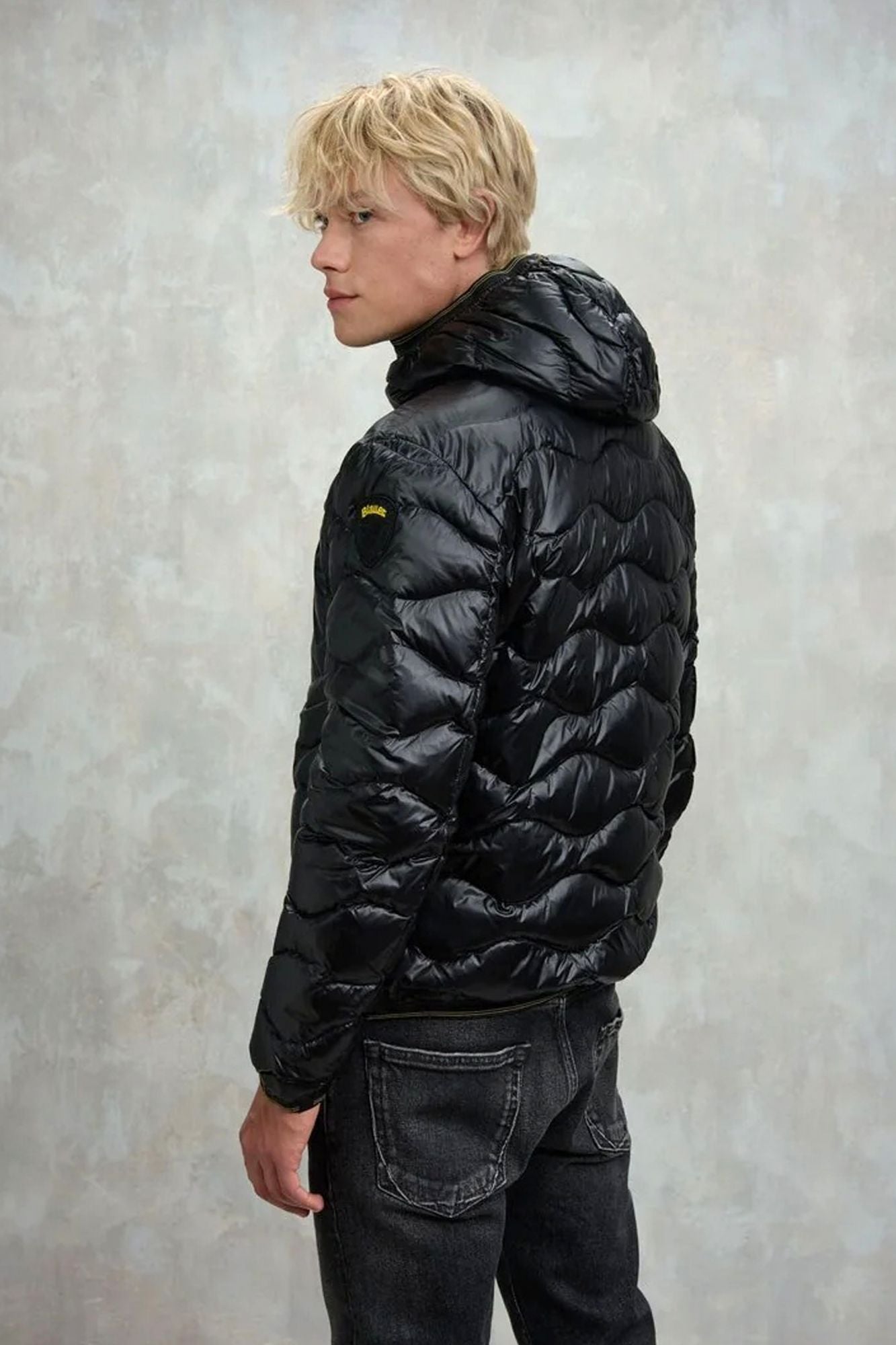 BLAUER  WAVE  en color NEGRO (2)