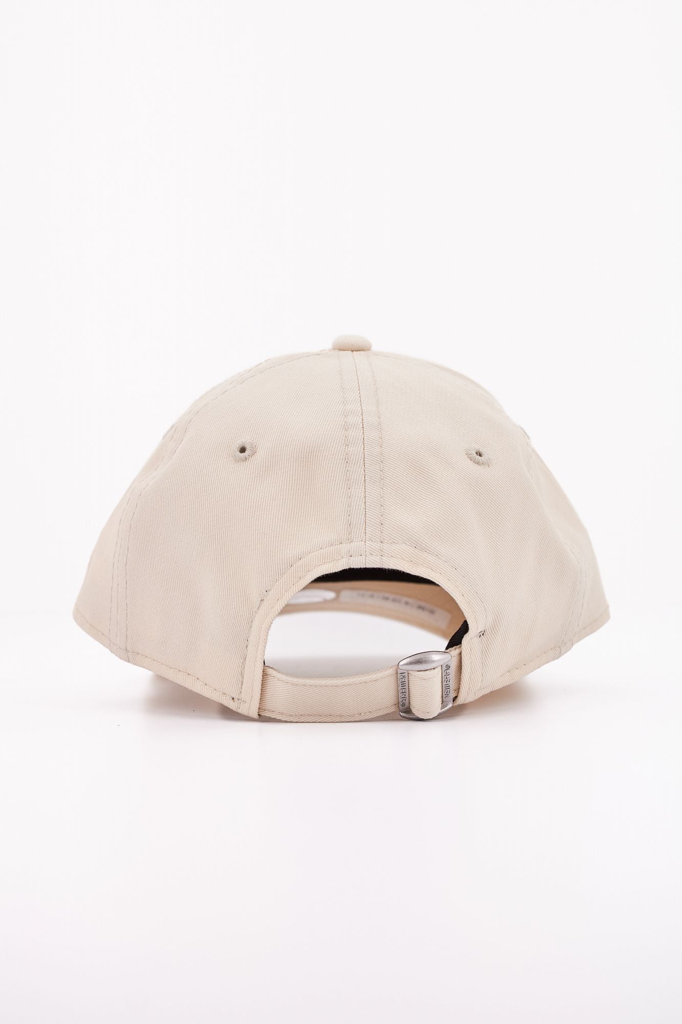 NEW ERA  WMNS TONAL 9FORTY en color BEIS (3)