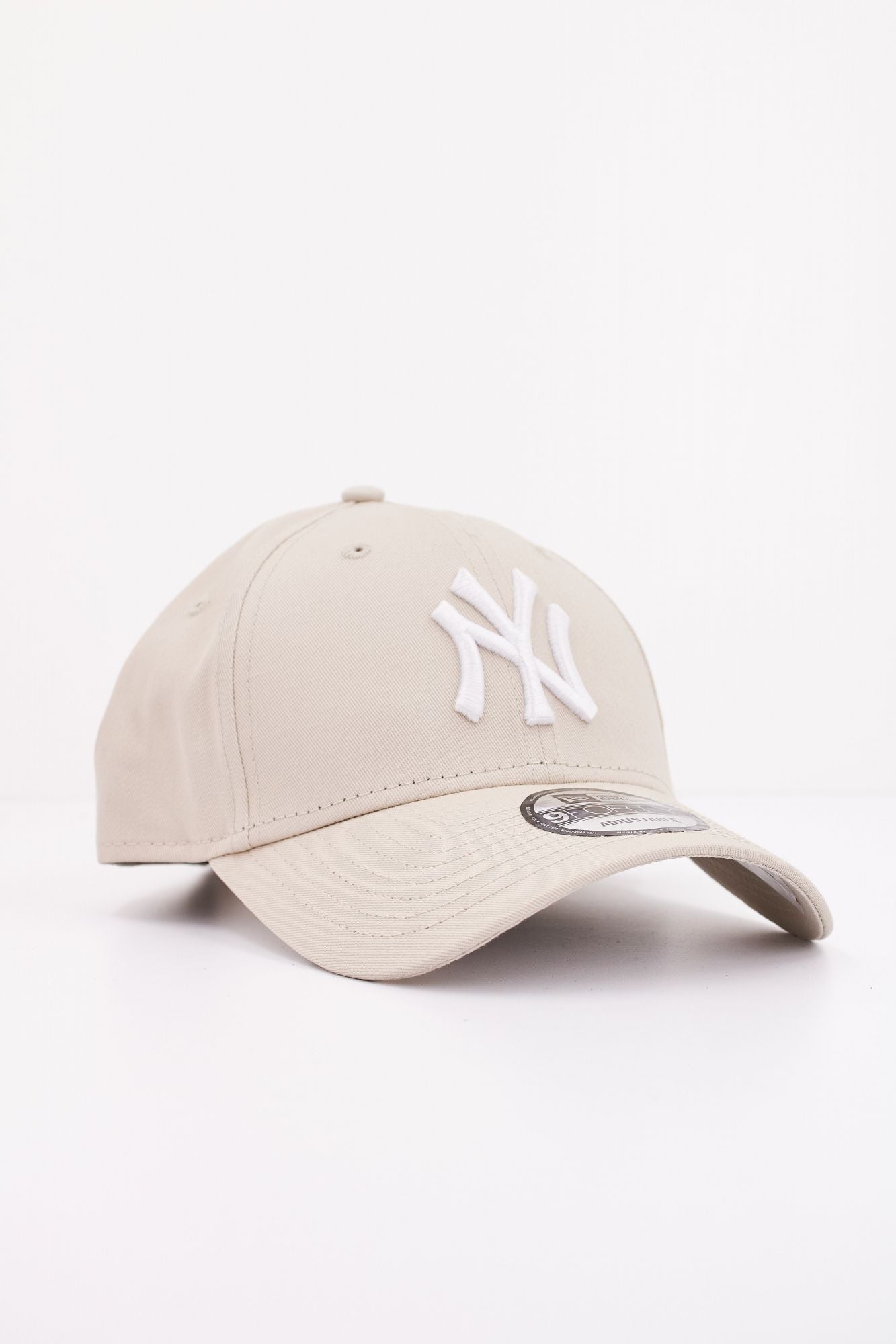 NEW ERA  NOS LEAGUE ESS en color BEIS (2)