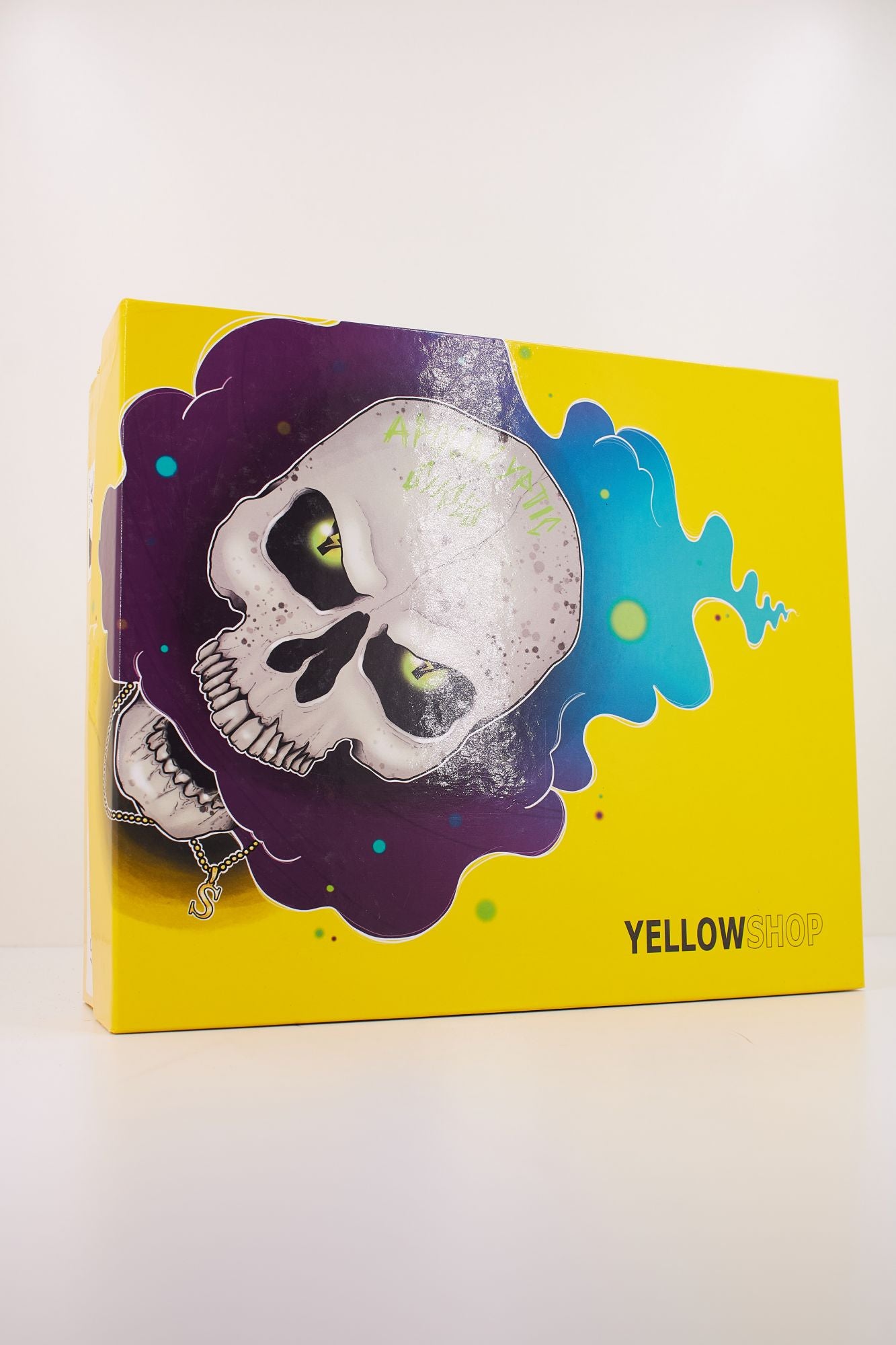 YELLOW STRAUSS en color NEGRO (6)