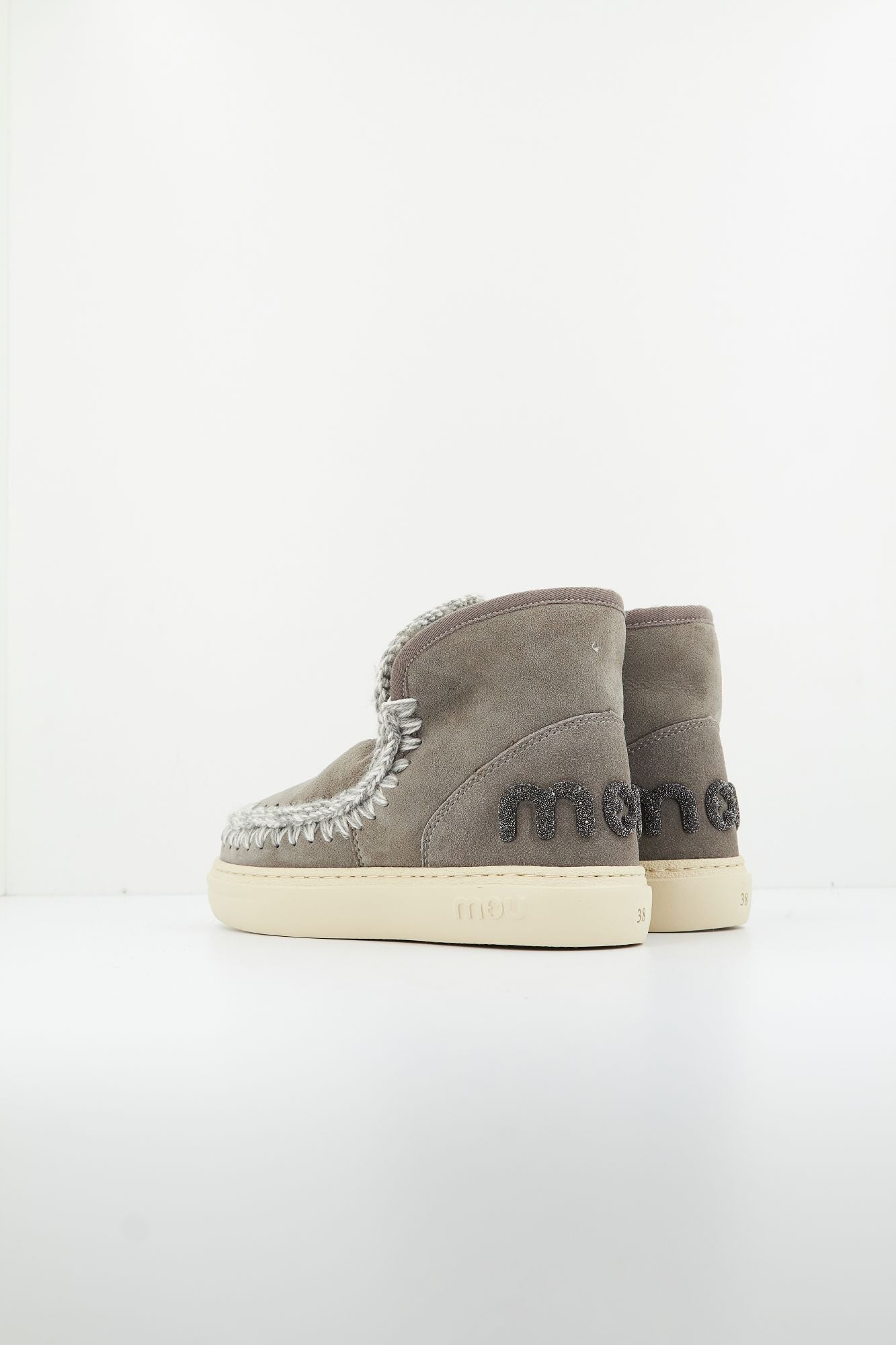 MOU FW411001A en color GRIS (3)