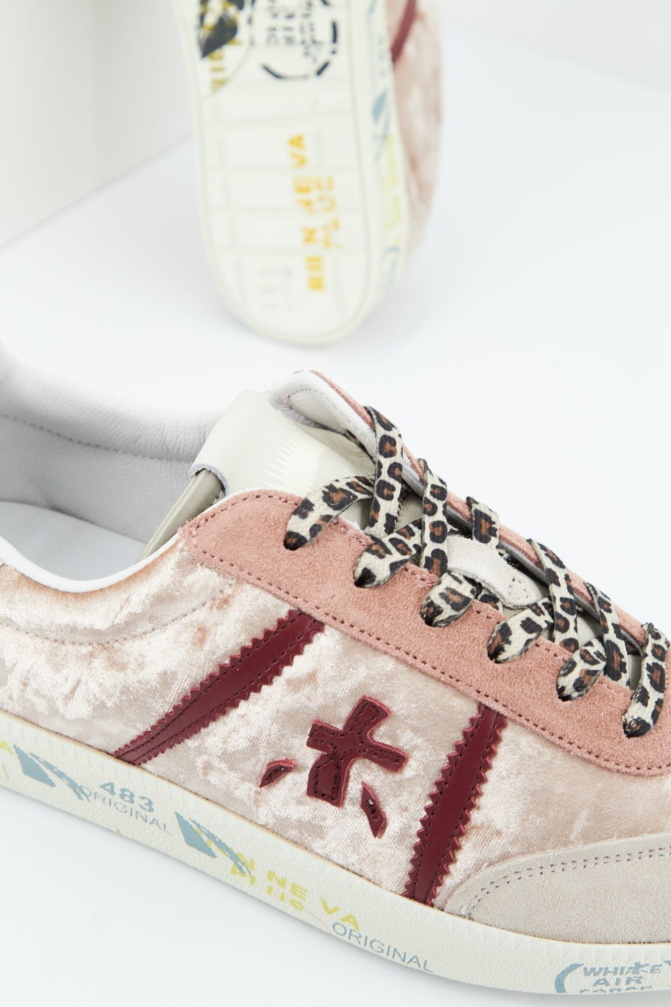PREMIATA BONNIED  en color ROSA (5)