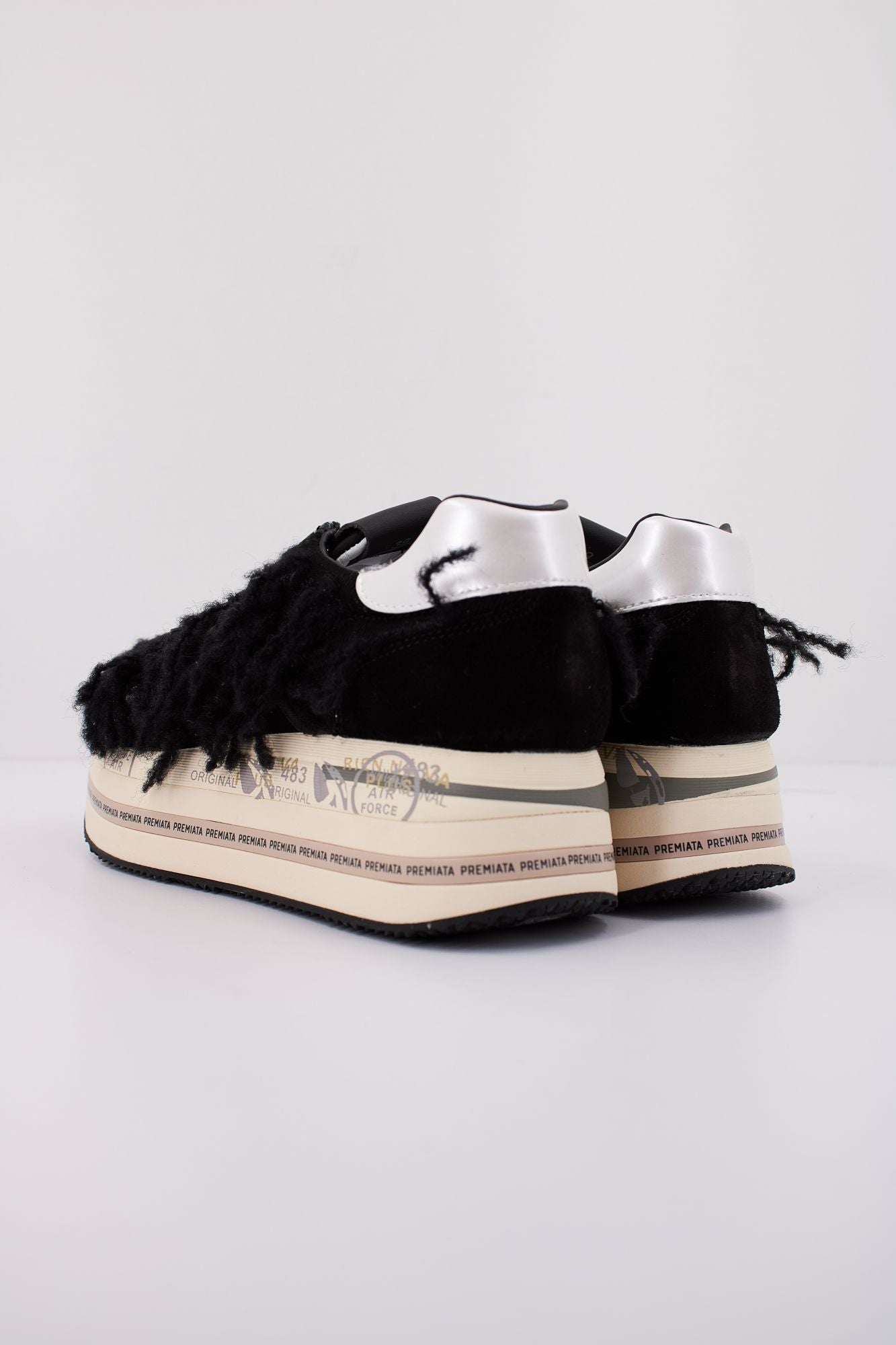 PREMIATA BETH 6959  en color NEGRO (4)