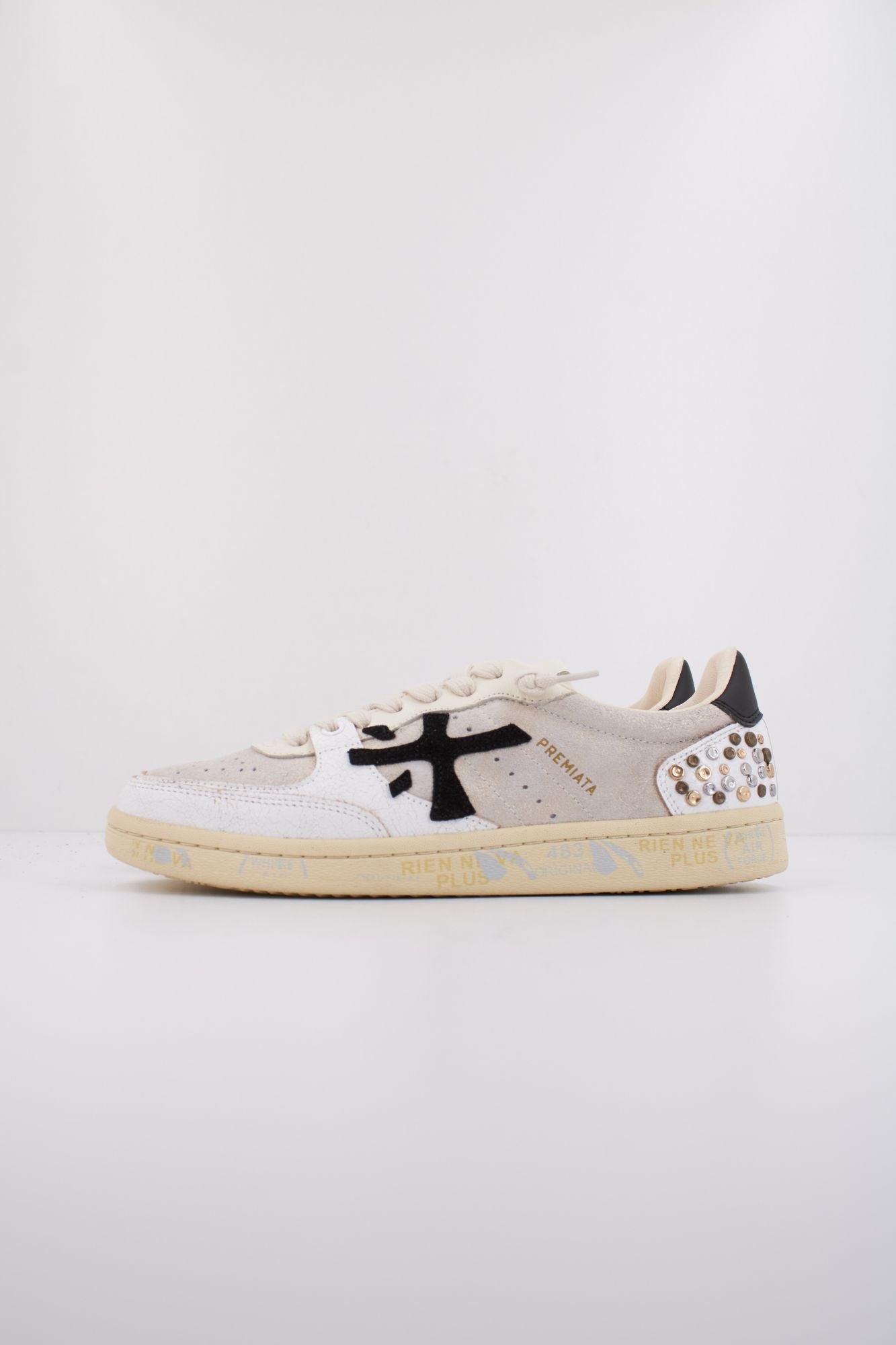 PREMIATA BSKTCLAD 7661 en color BEIS (1)