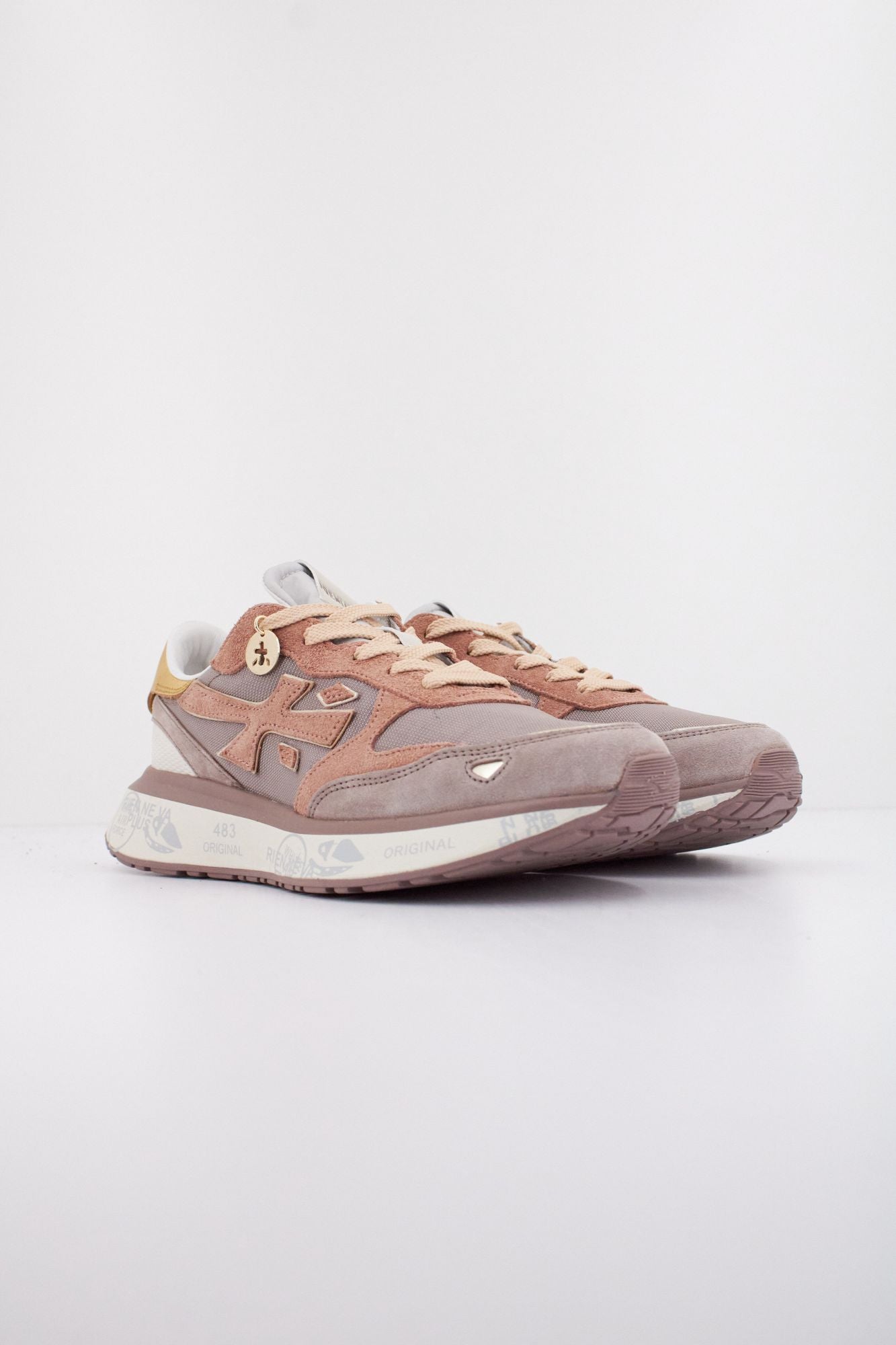 PREMIATA LAURYN 7801 en color ROSA (2)
